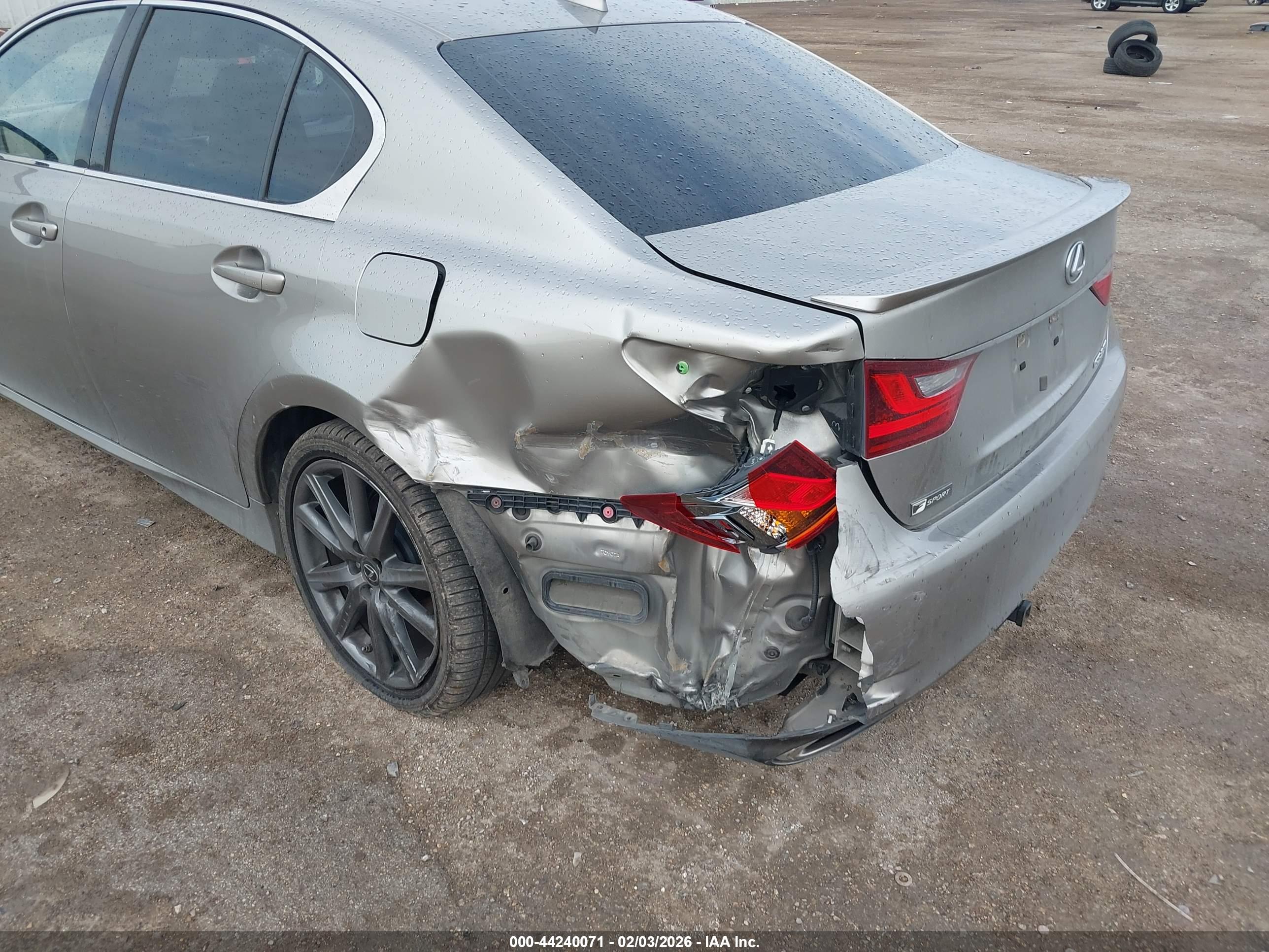 LEXUS GS image 6