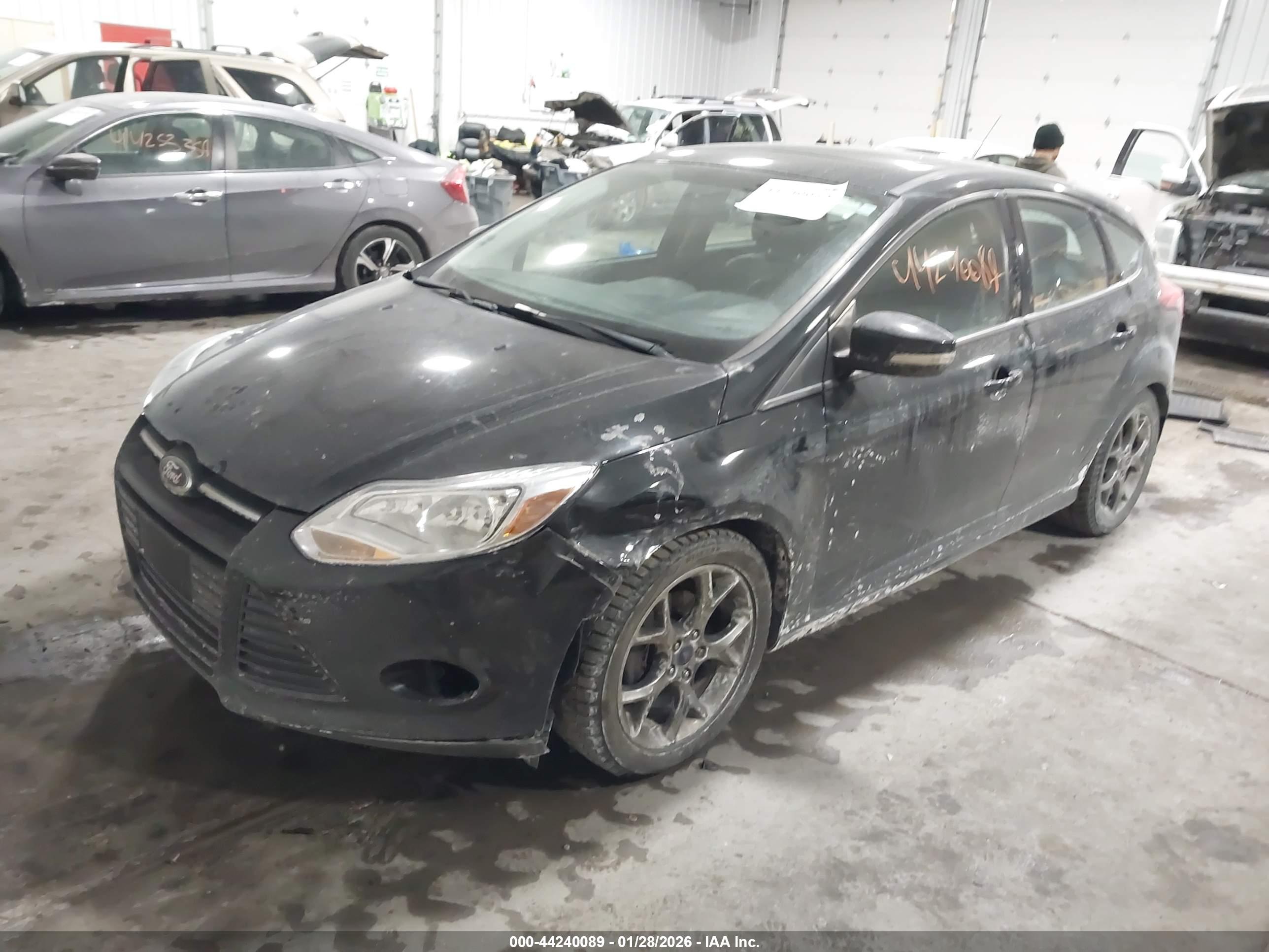 FORD FOCUS image 2