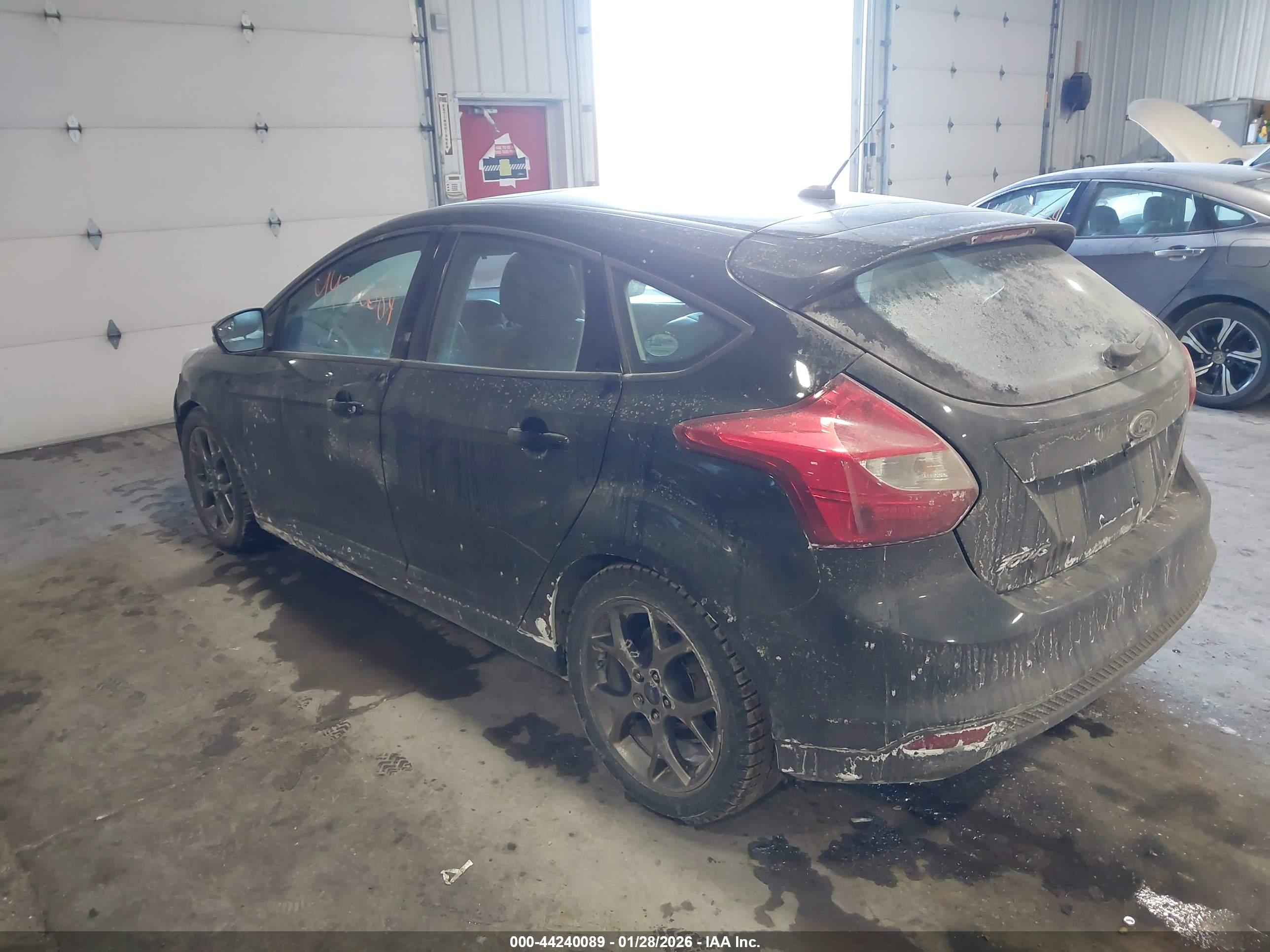 FORD FOCUS image 3