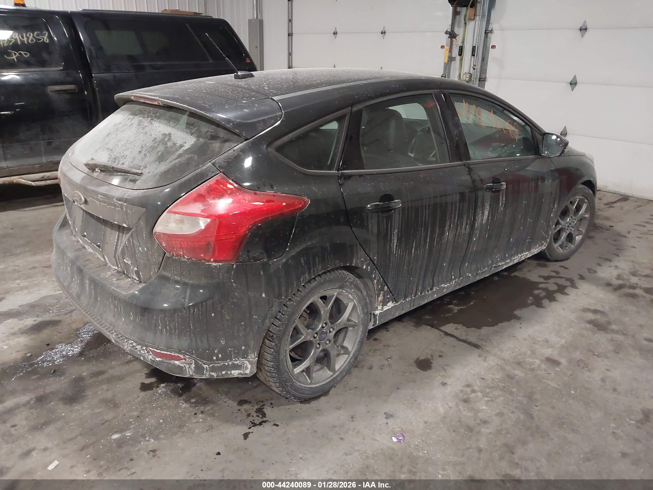 FORD FOCUS image 4