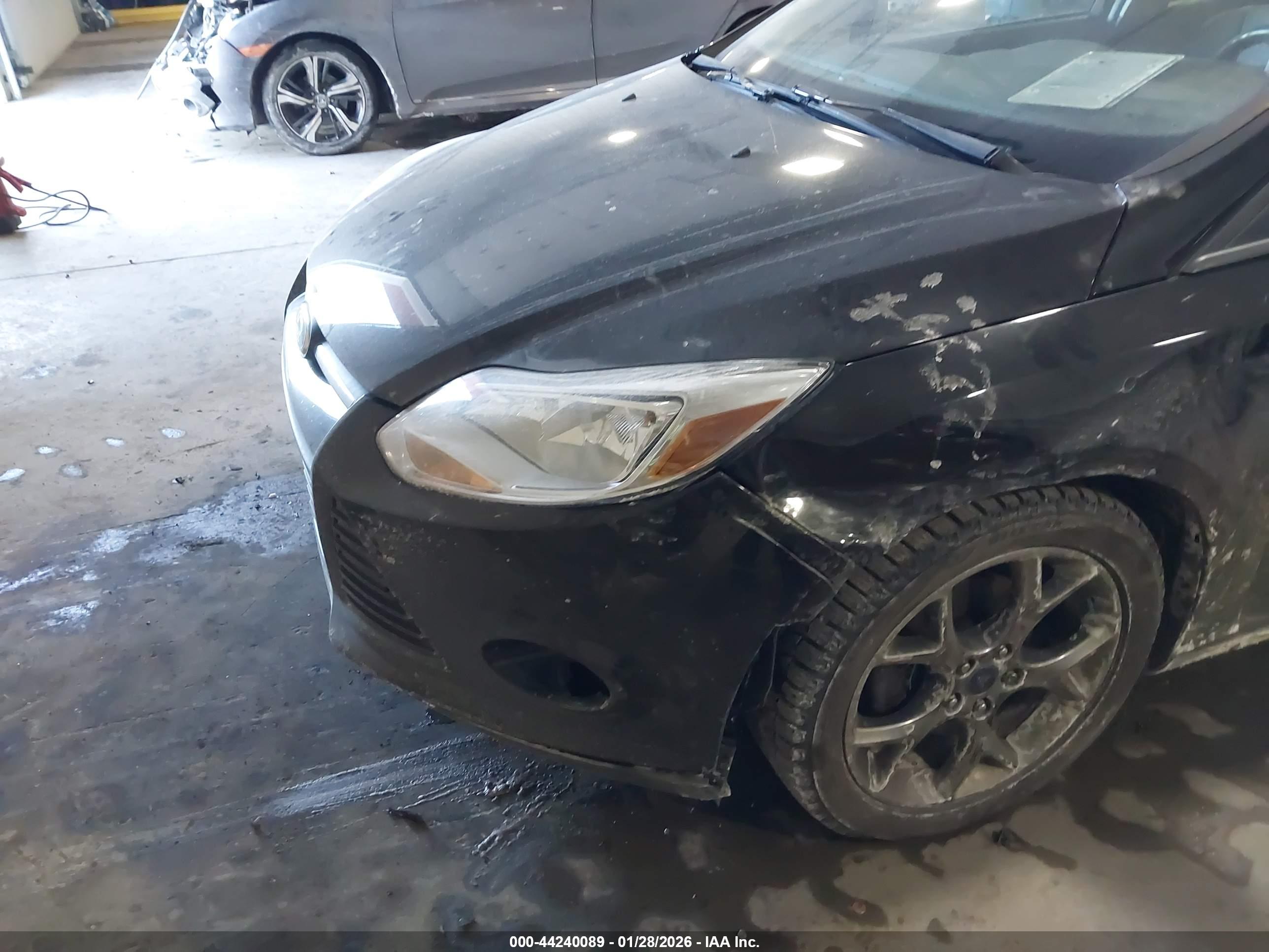 FORD FOCUS image 6