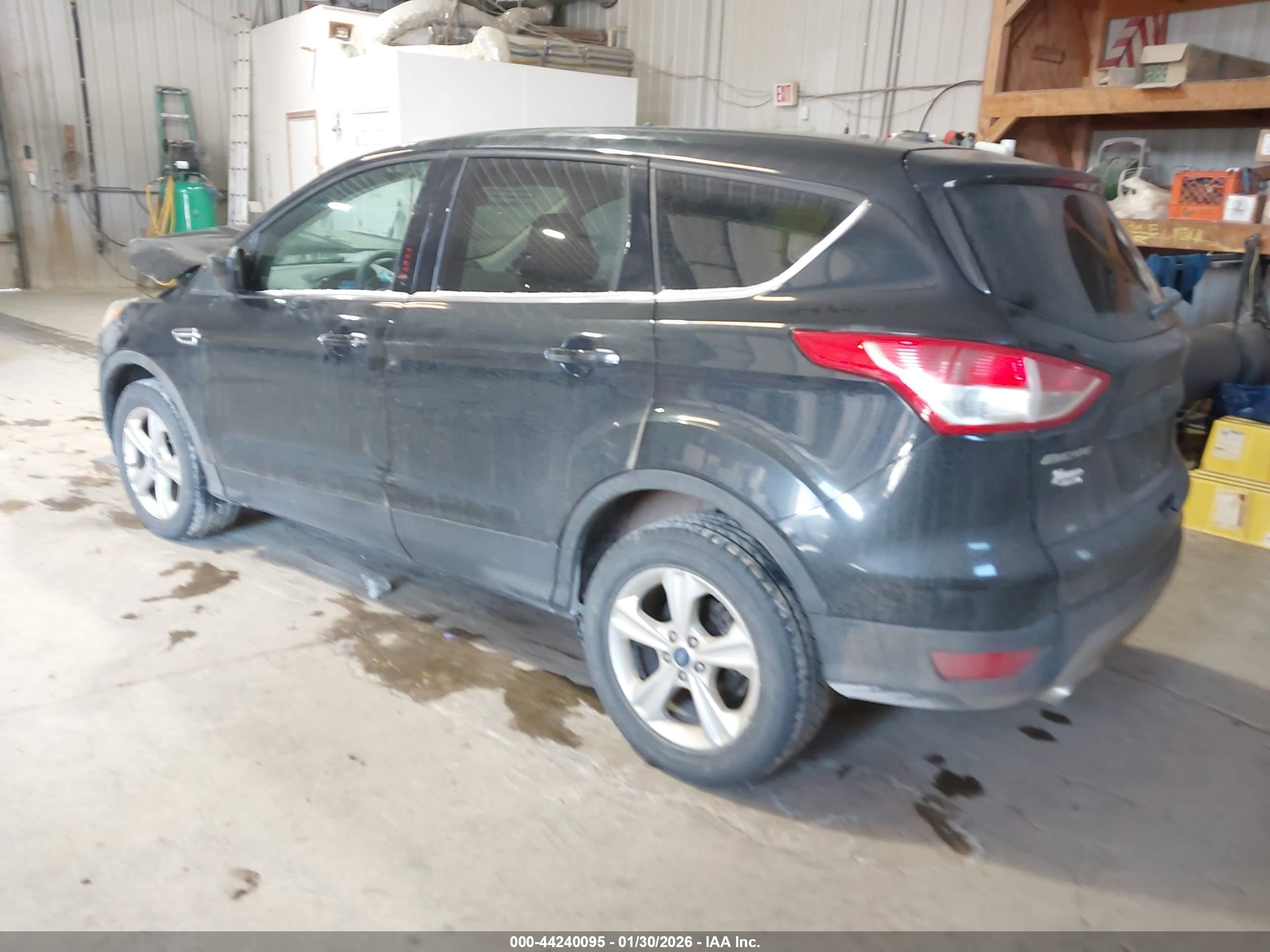 FORD ESCAPE image 3