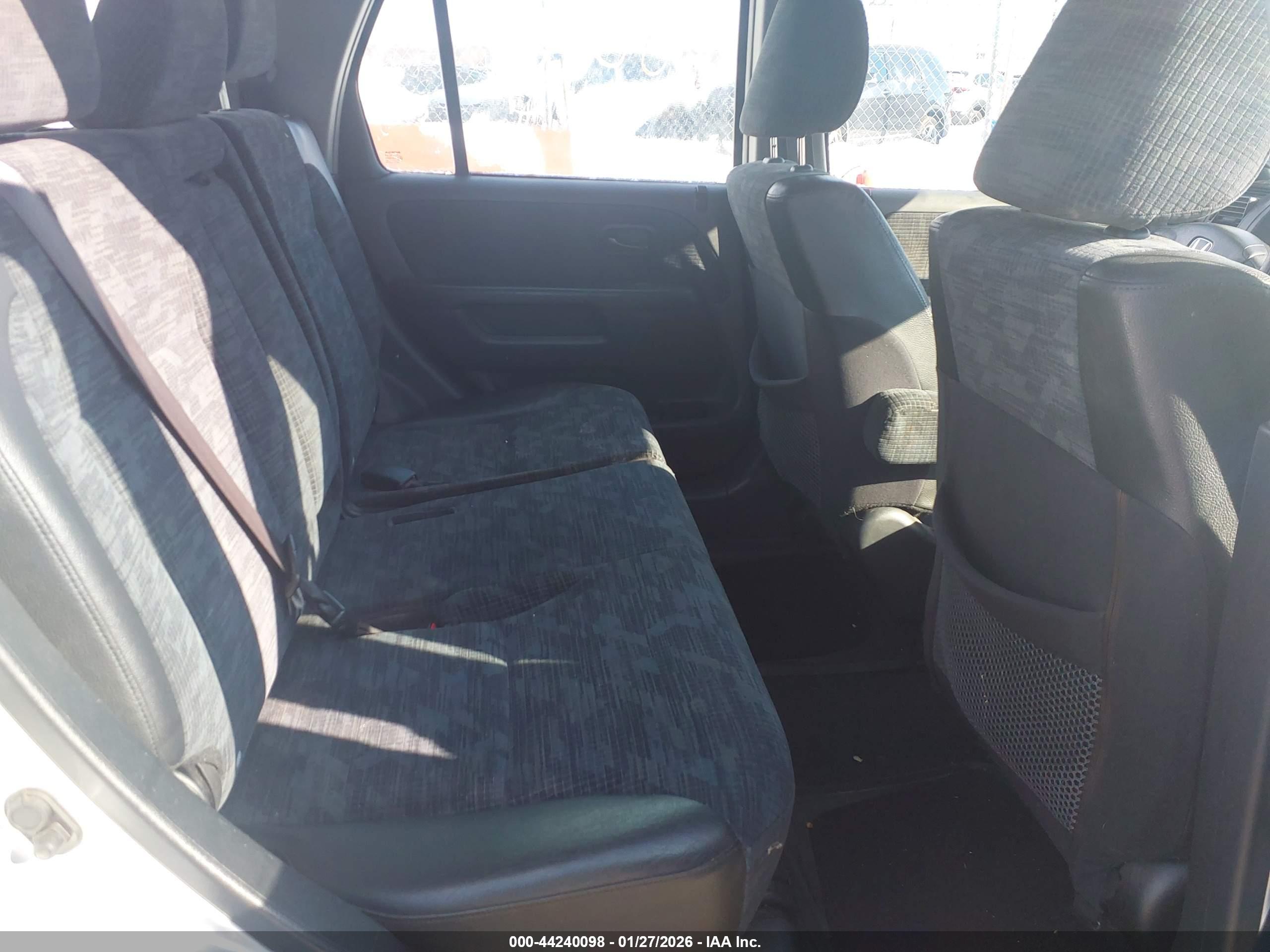 HONDA CR-V image 8