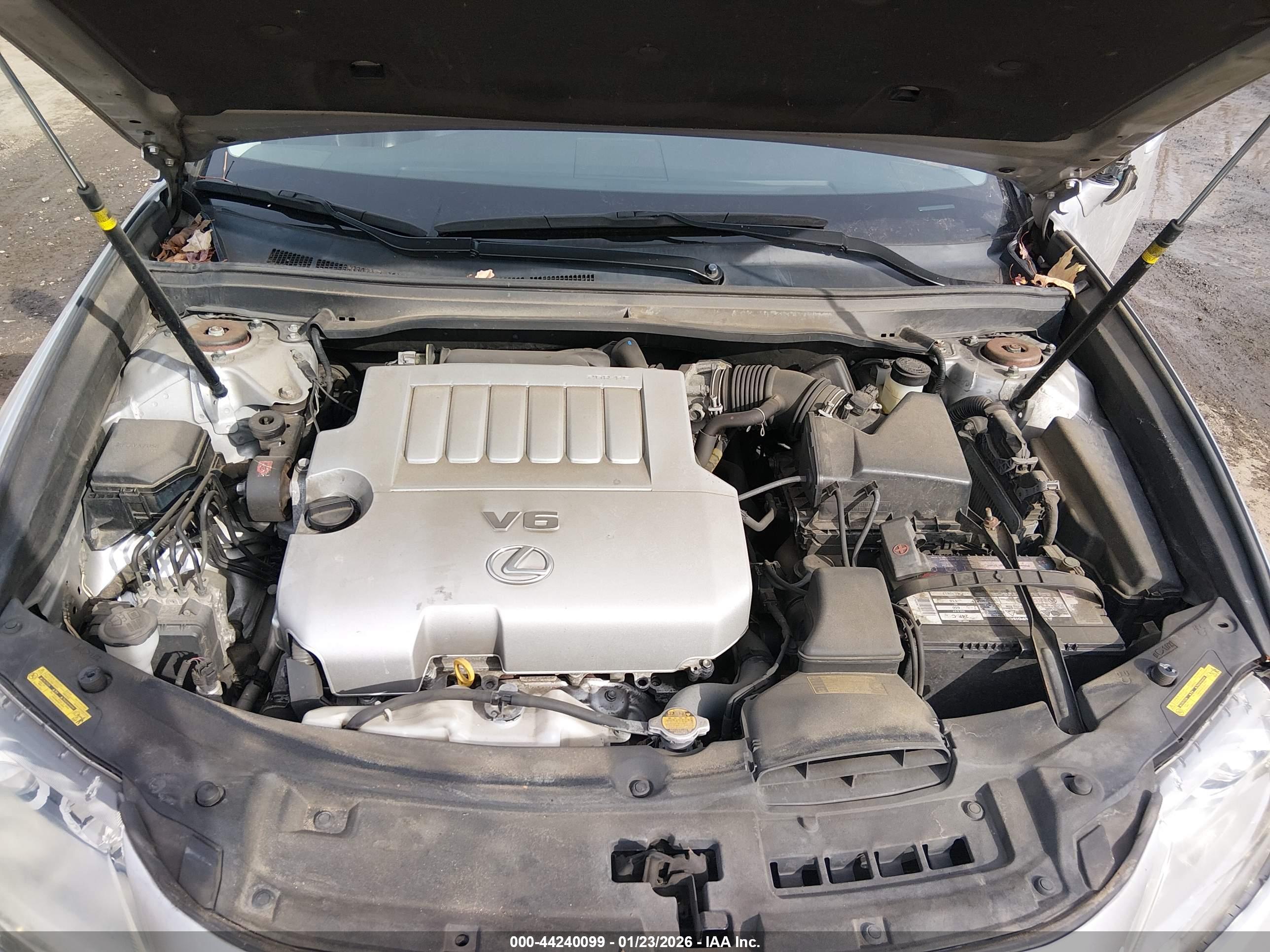 LEXUS ES image 10