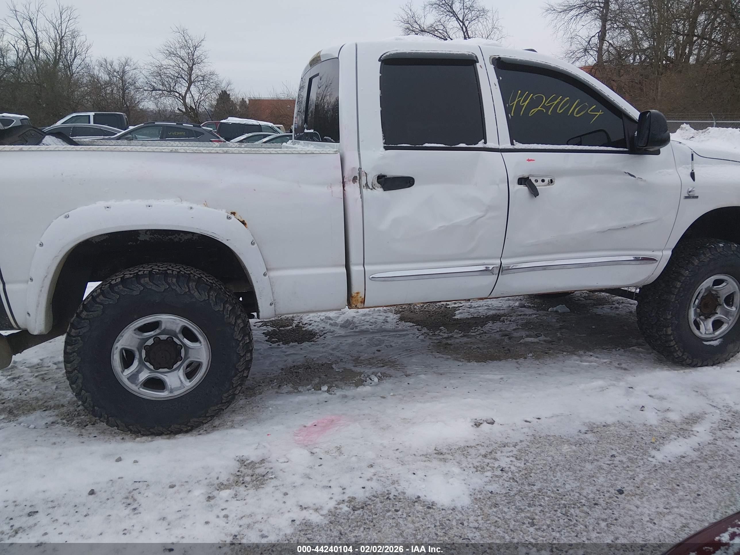 DODGE RAM image 6