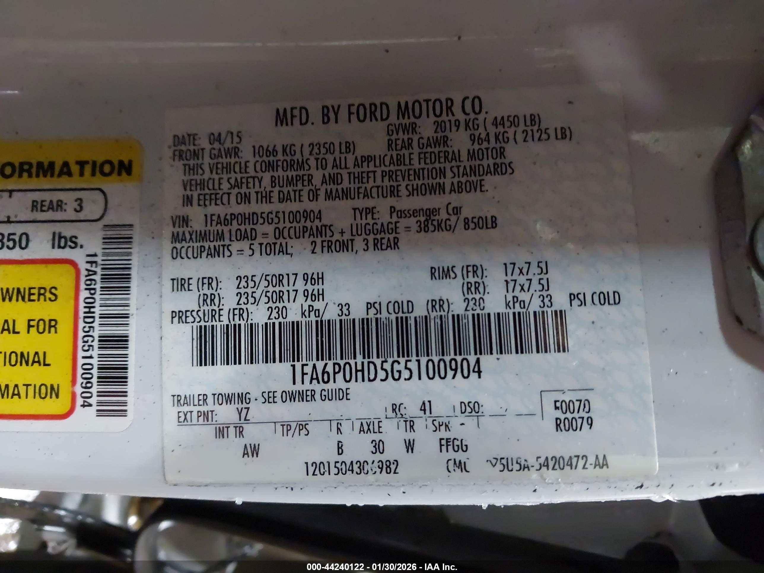 FORD FUSION image 9