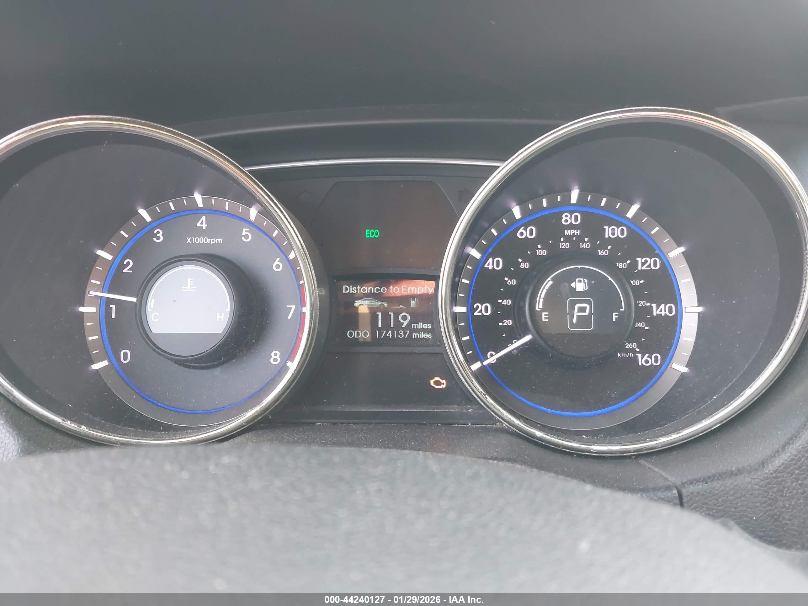 HYUNDAI SONATA image 7