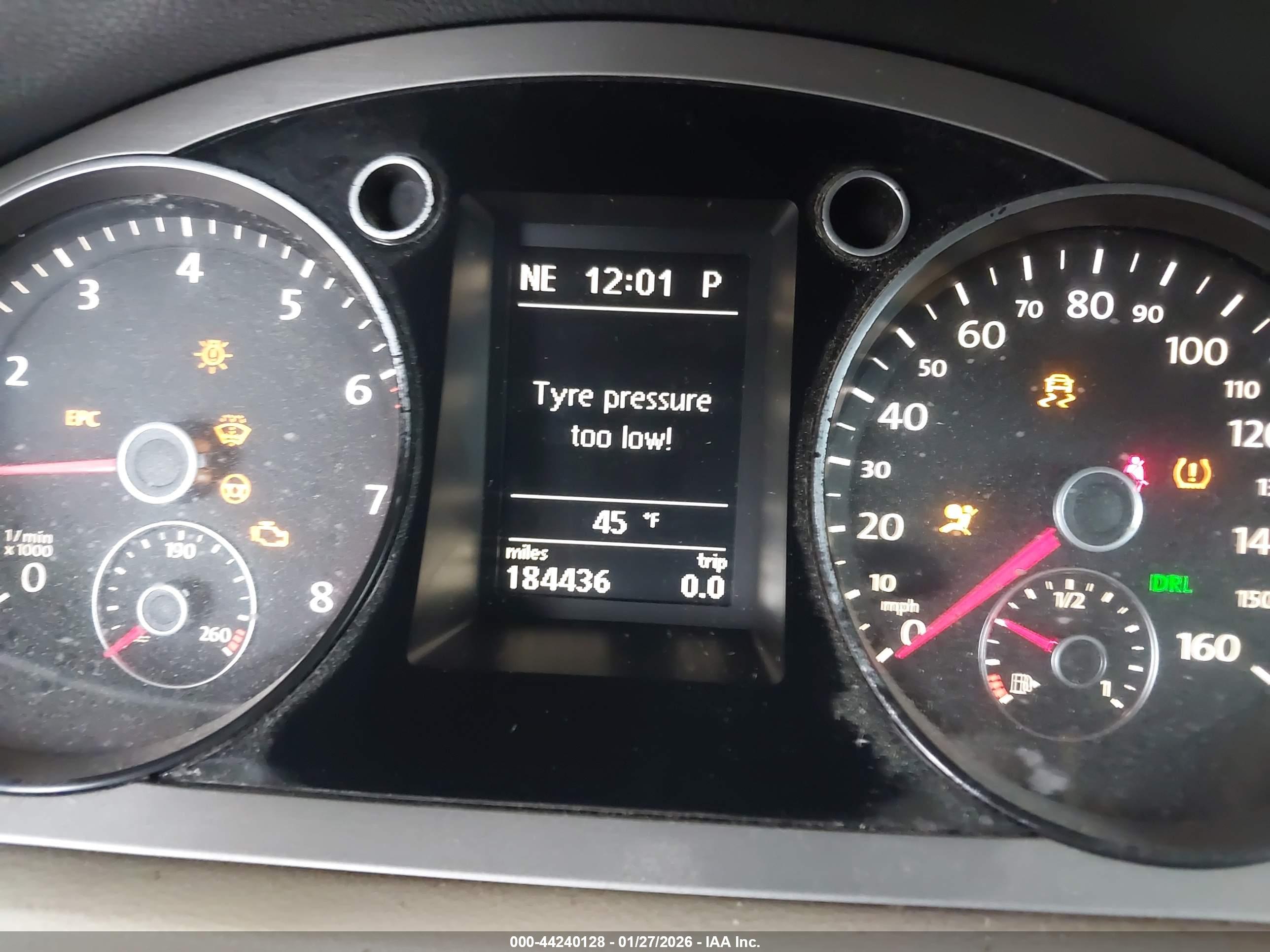 VOLKSWAGEN PASSAT image 7