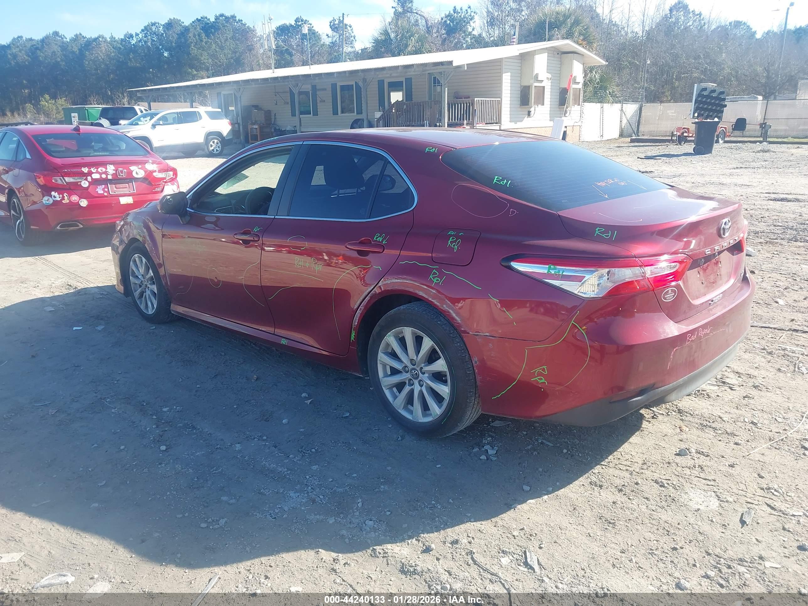 TOYOTA CAMRY image 3