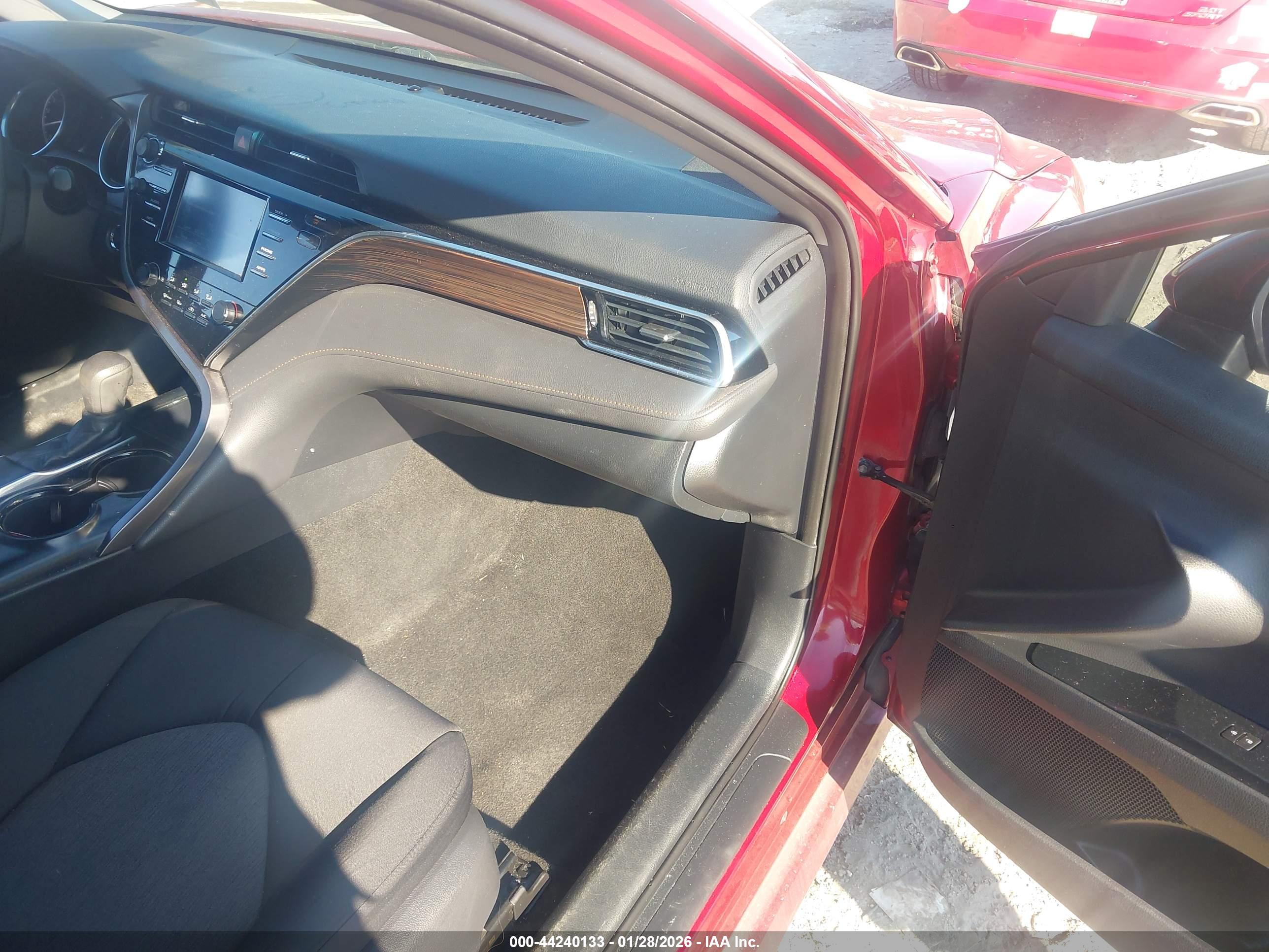TOYOTA CAMRY image 5