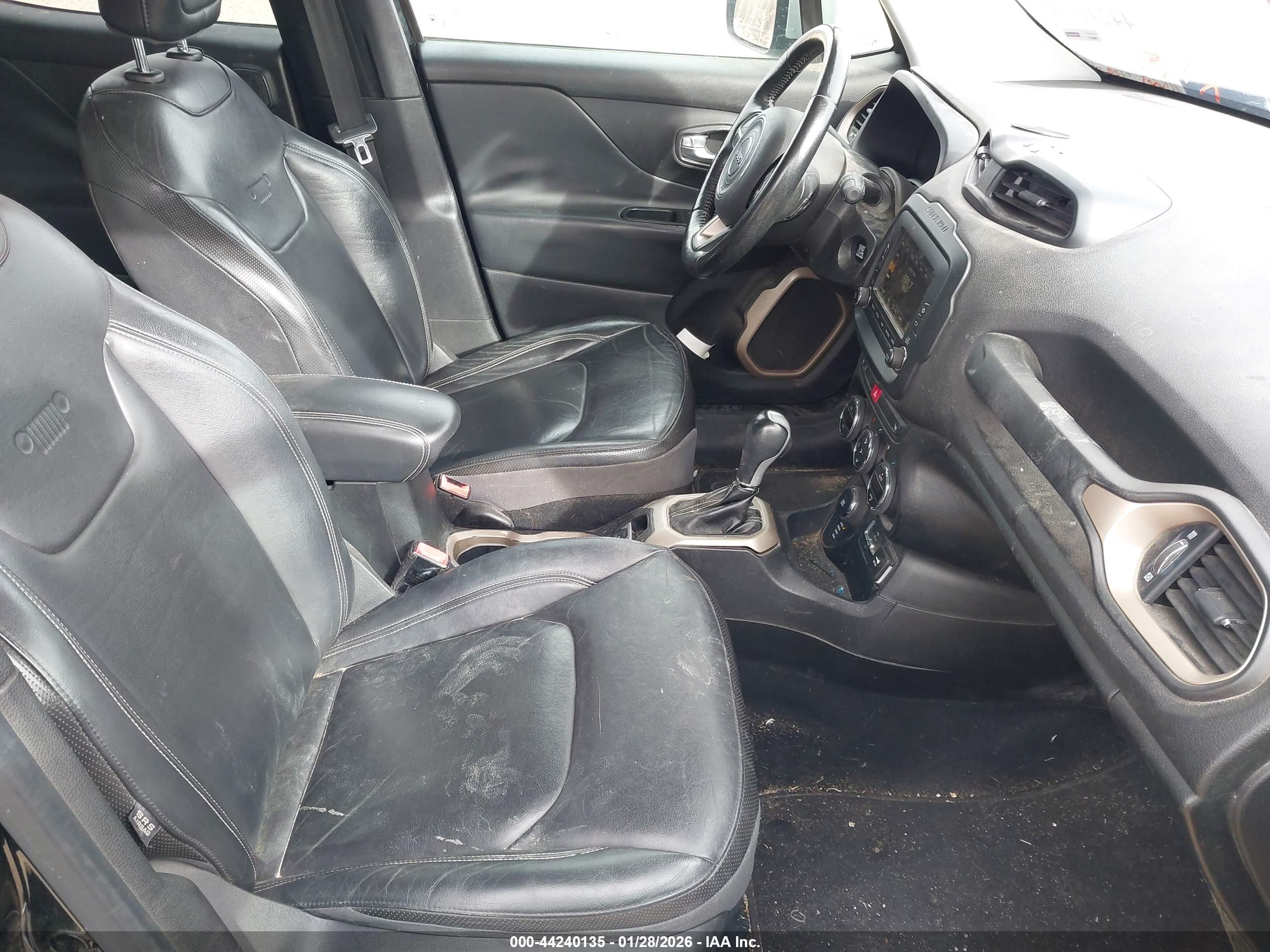 JEEP RENEGADE image 5