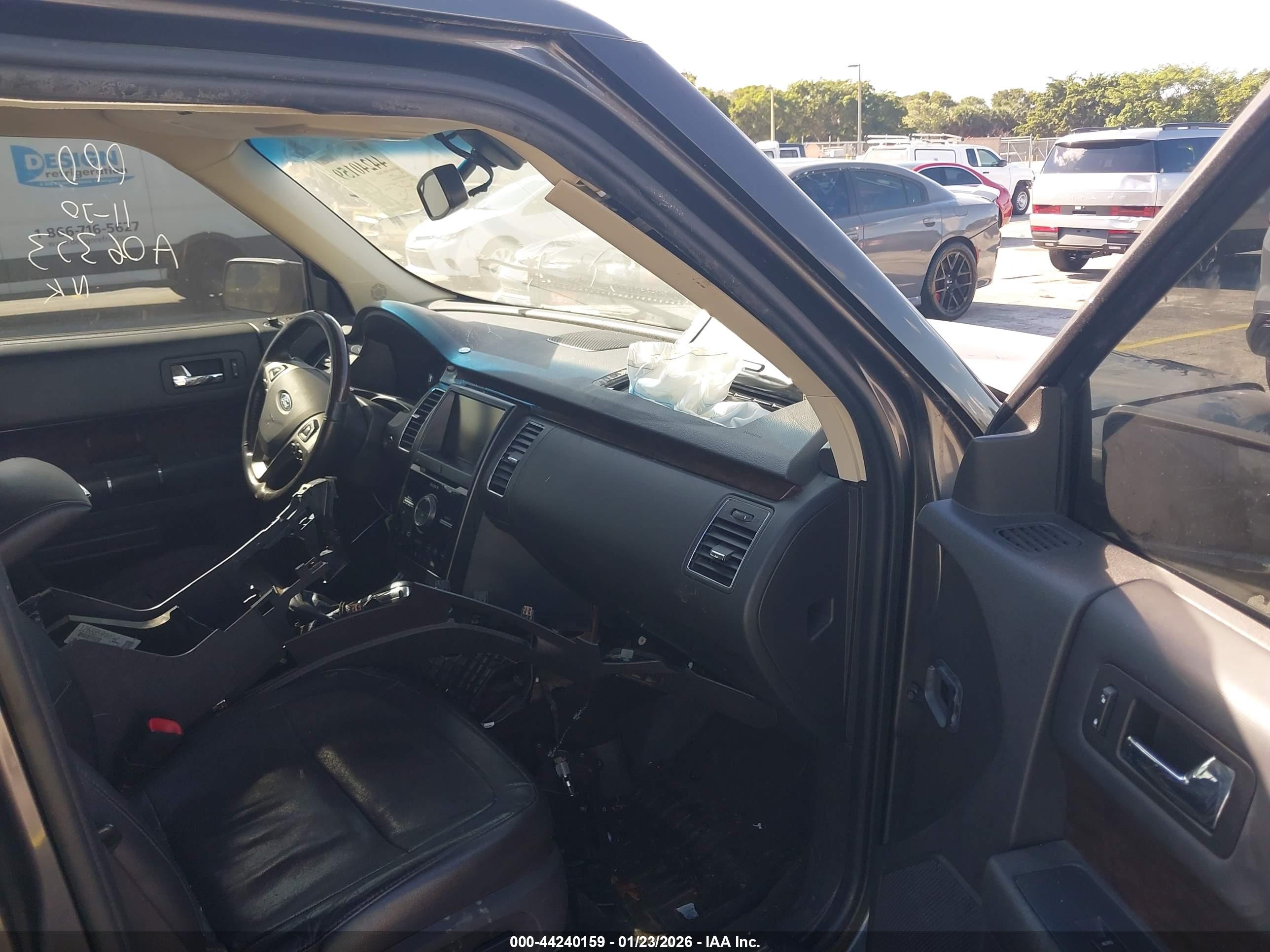 FORD FLEX image 5