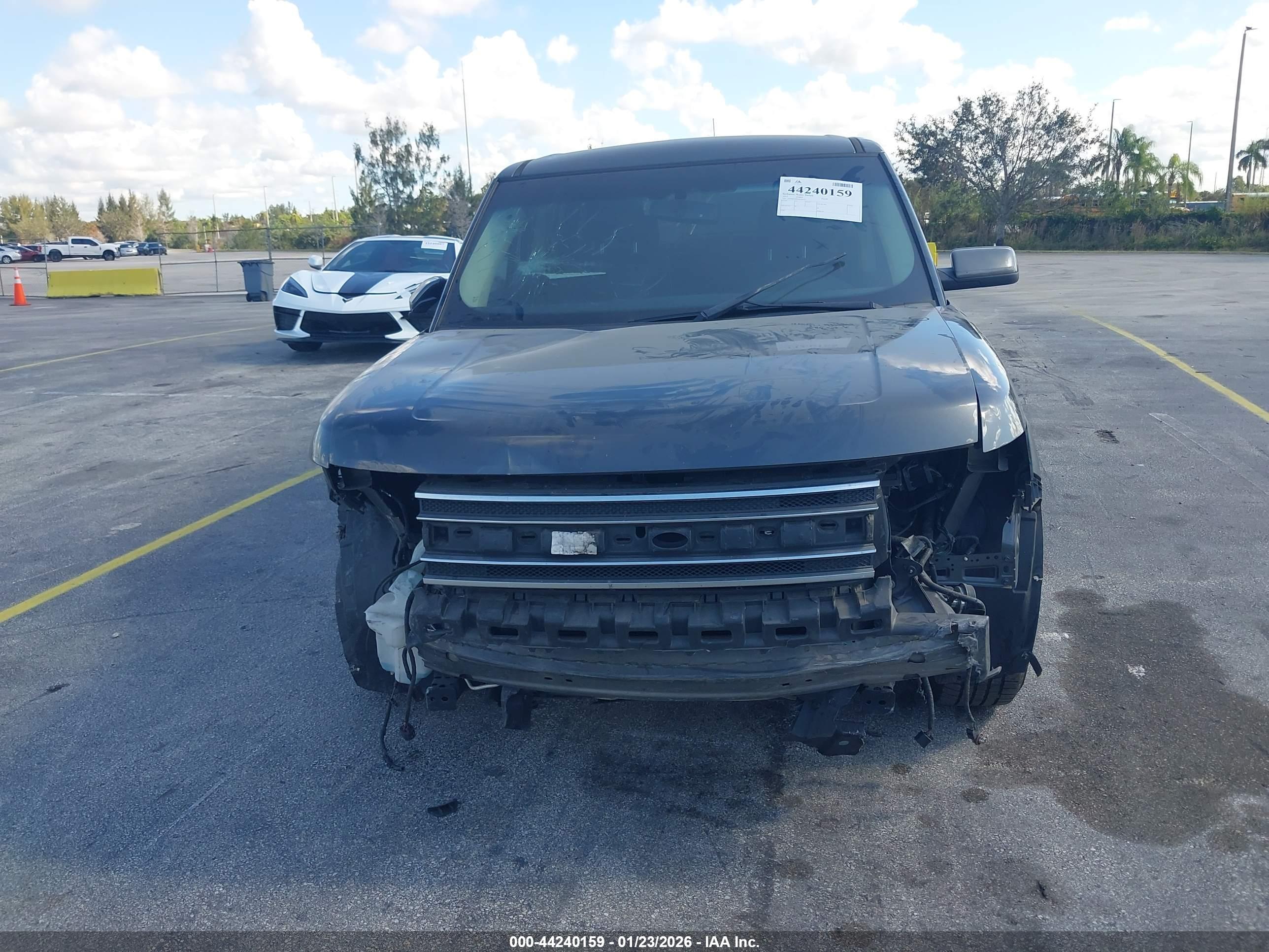 FORD FLEX image 6