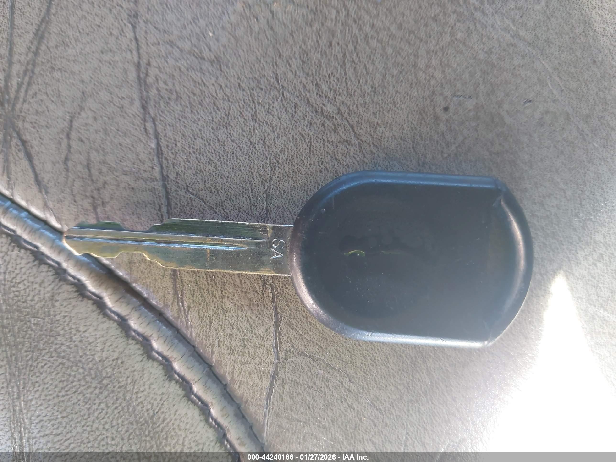 FORD TAURUS image 11