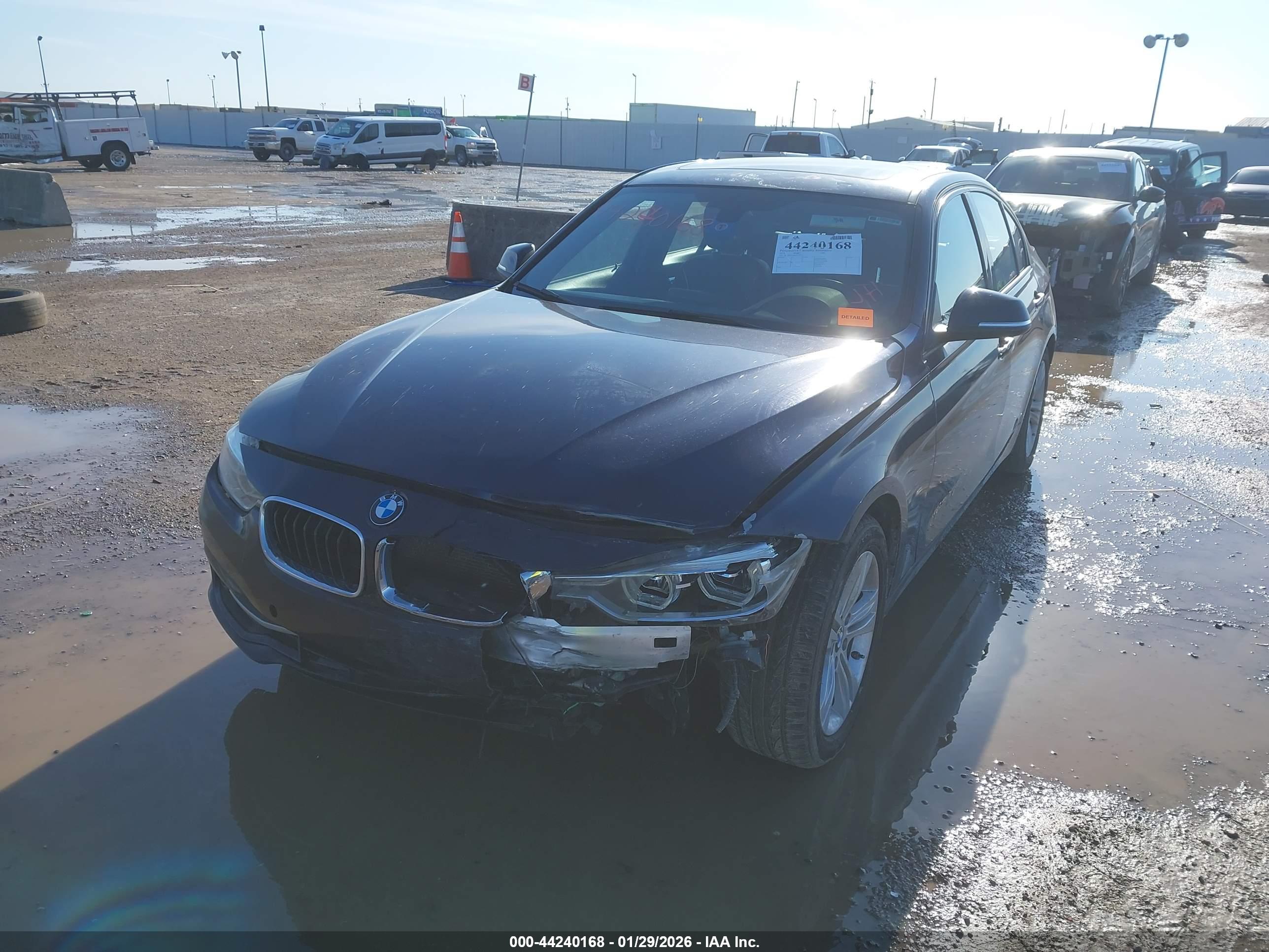 BMW 328I image 6