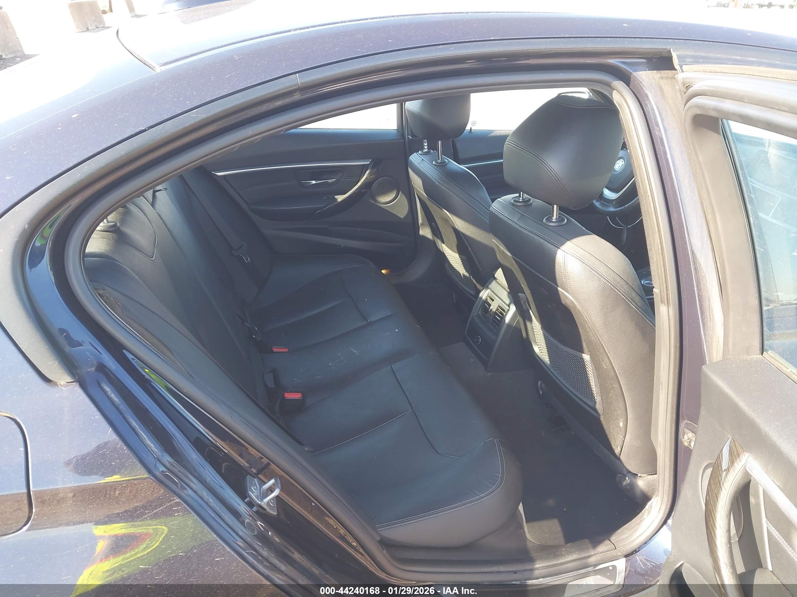 BMW 328I image 8