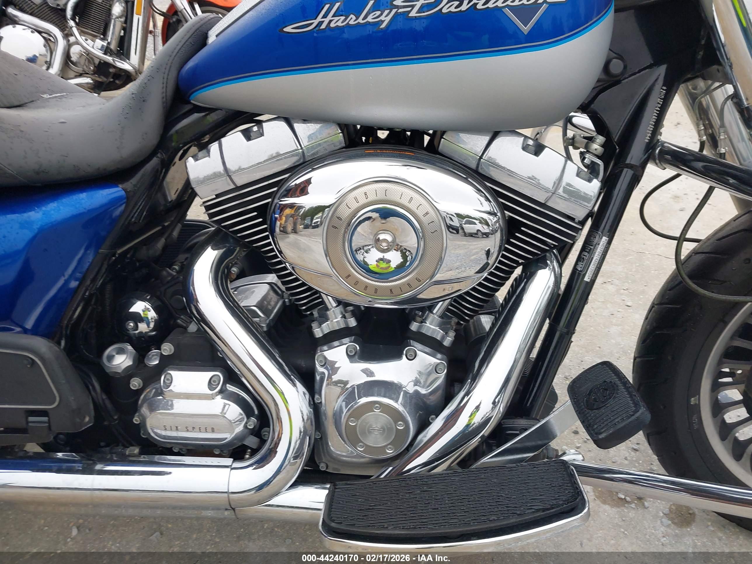 HARLEY-DAVIDSON FLHR image 8