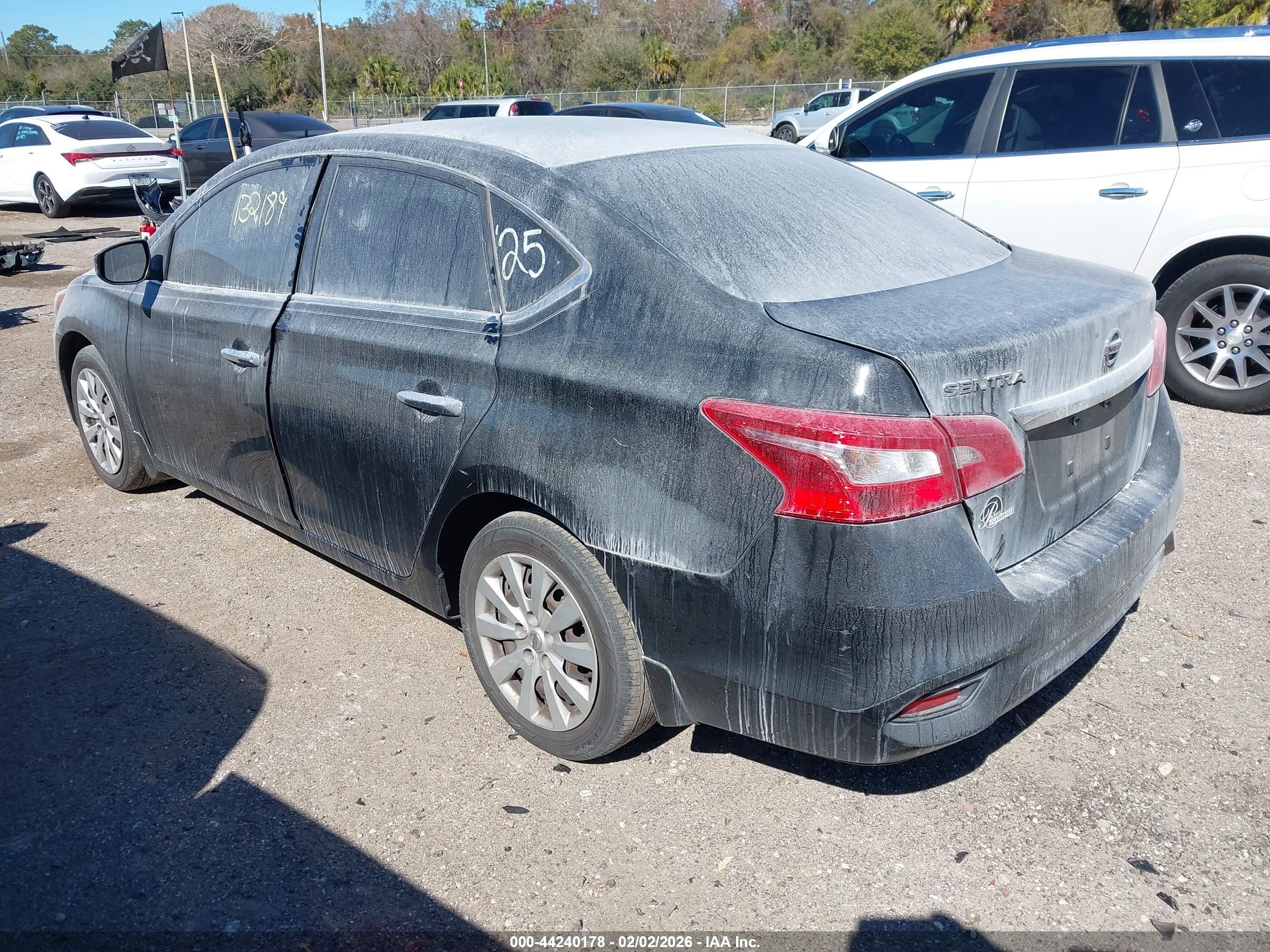 NISSAN SENTRA image 3