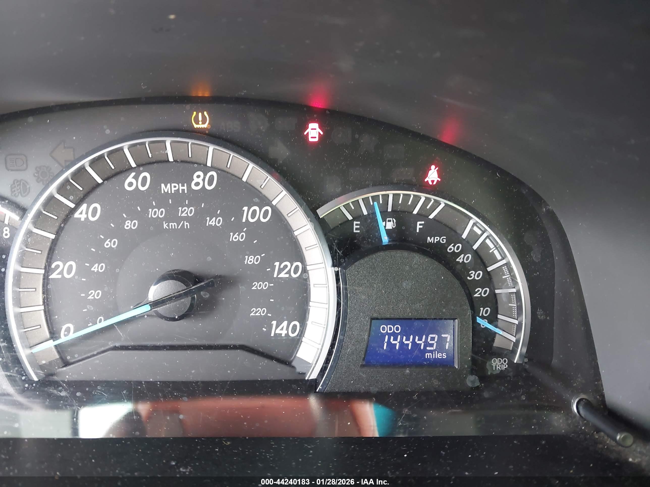 TOYOTA CAMRY image 7