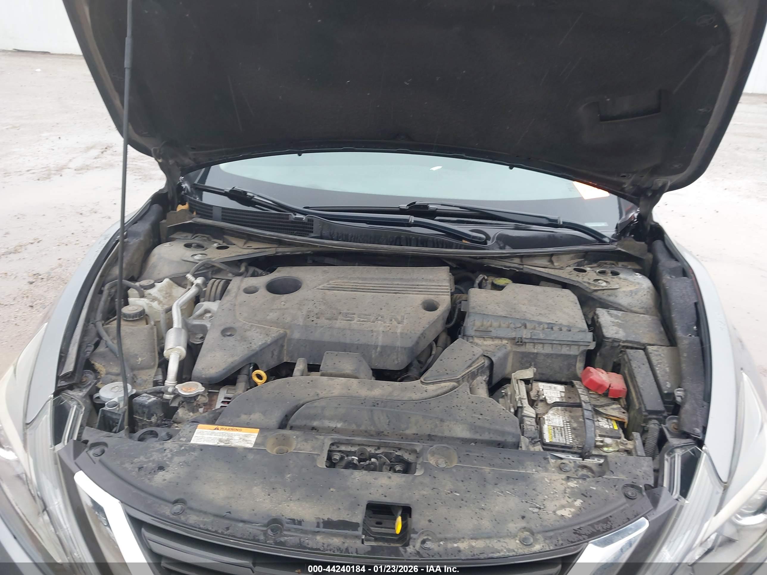 NISSAN ALTIMA image 10