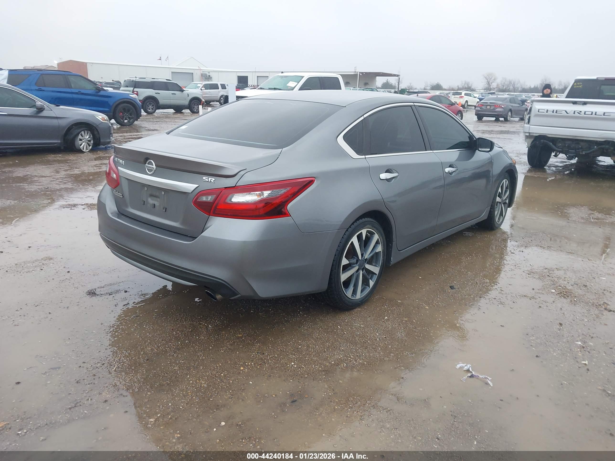 NISSAN ALTIMA image 4