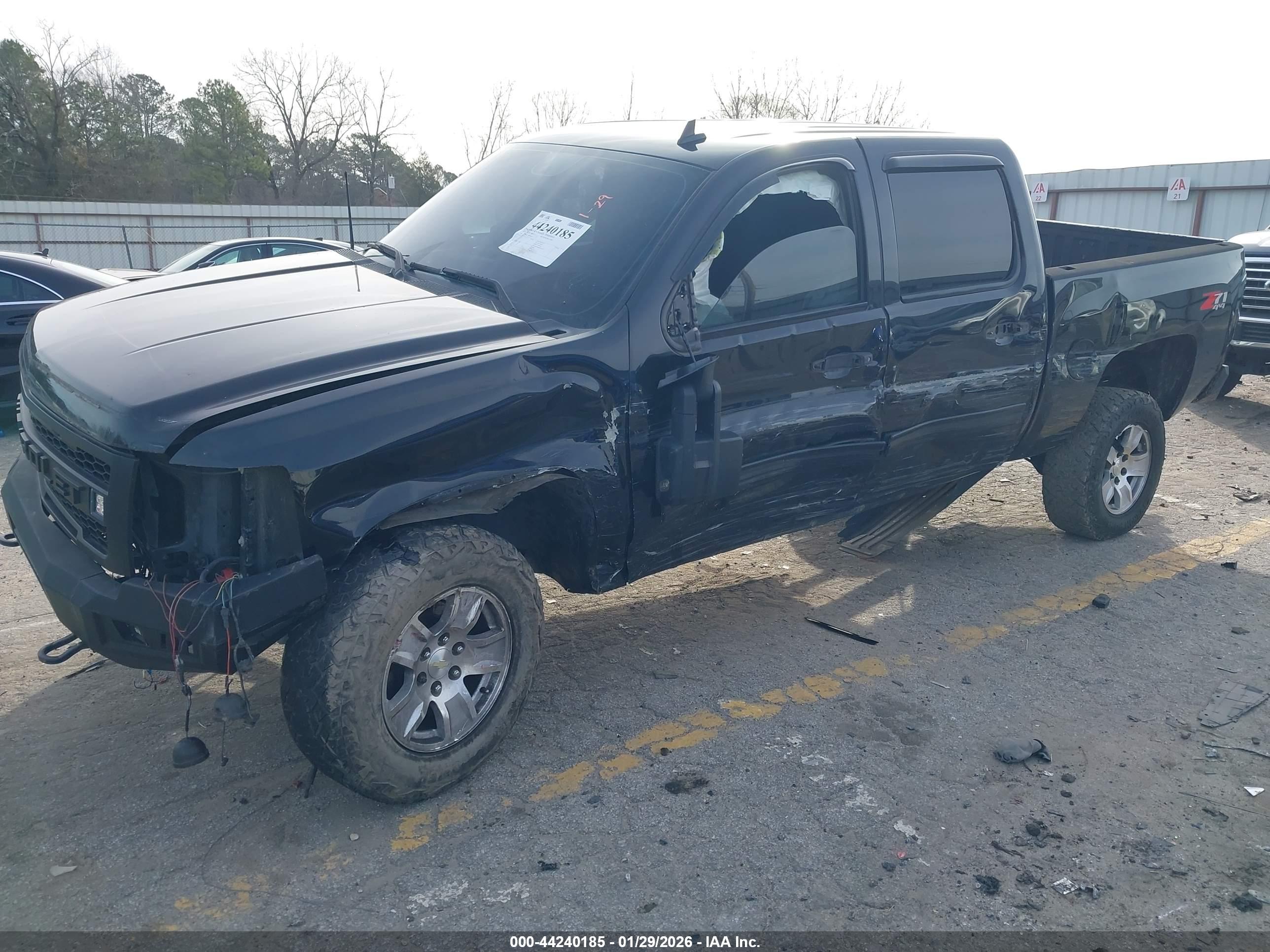 CHEVROLET SILVERADO image 2