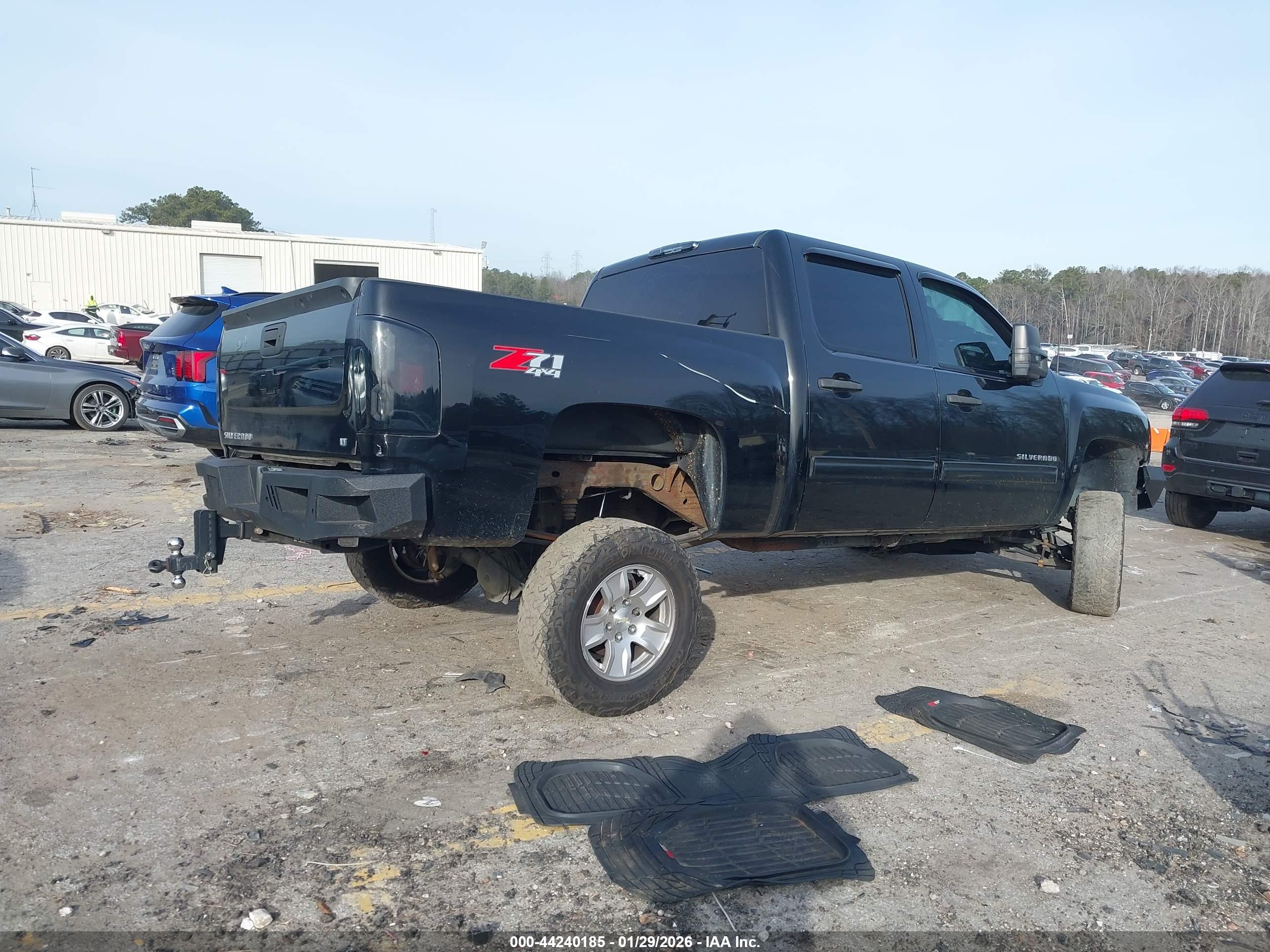 CHEVROLET SILVERADO image 4