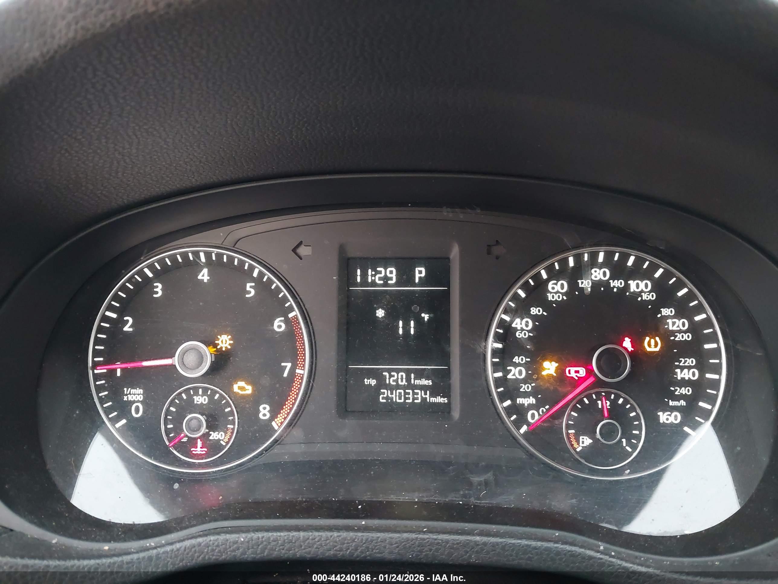 VOLKSWAGEN PASSAT image 7