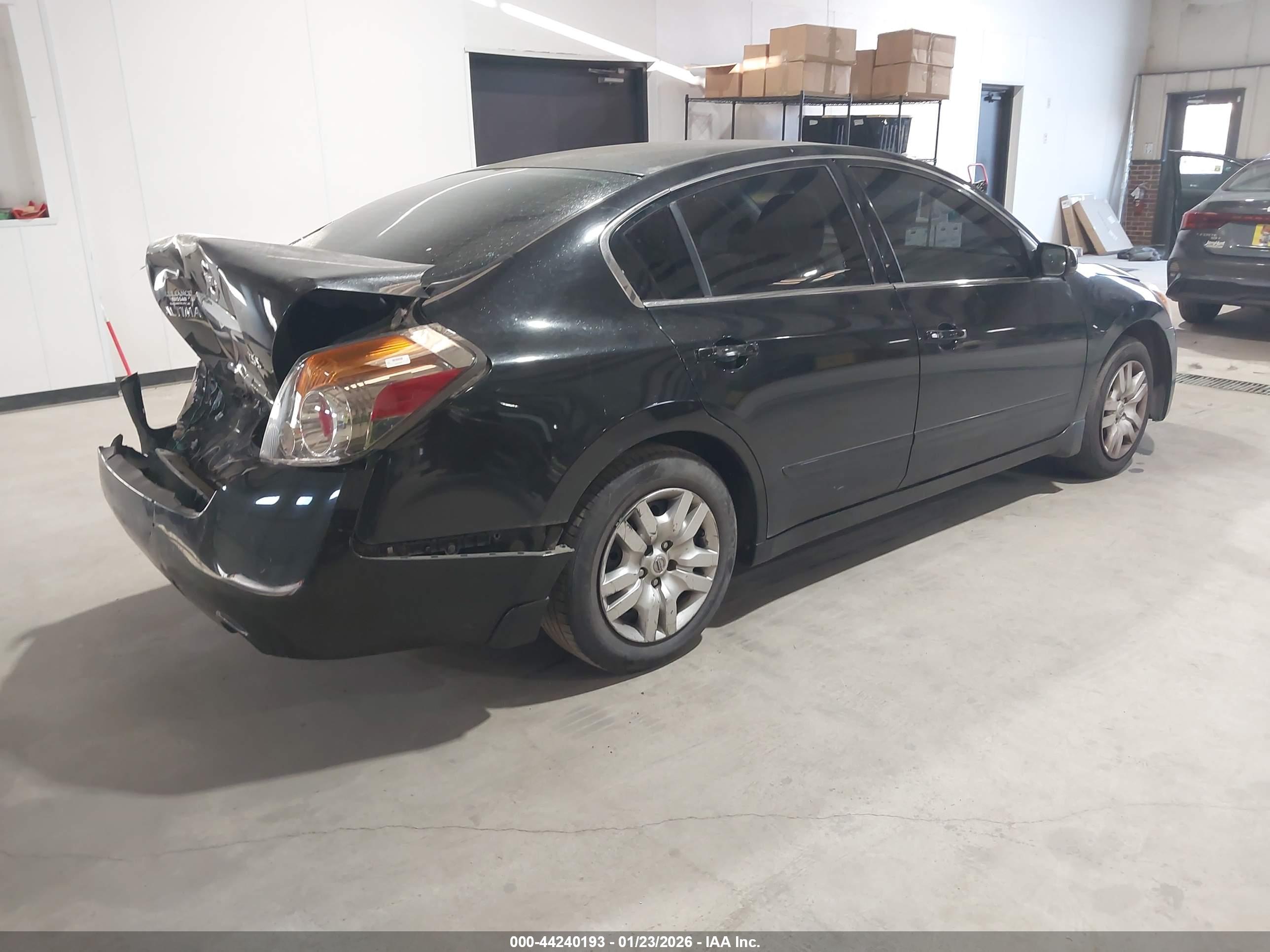 NISSAN ALTIMA image 4