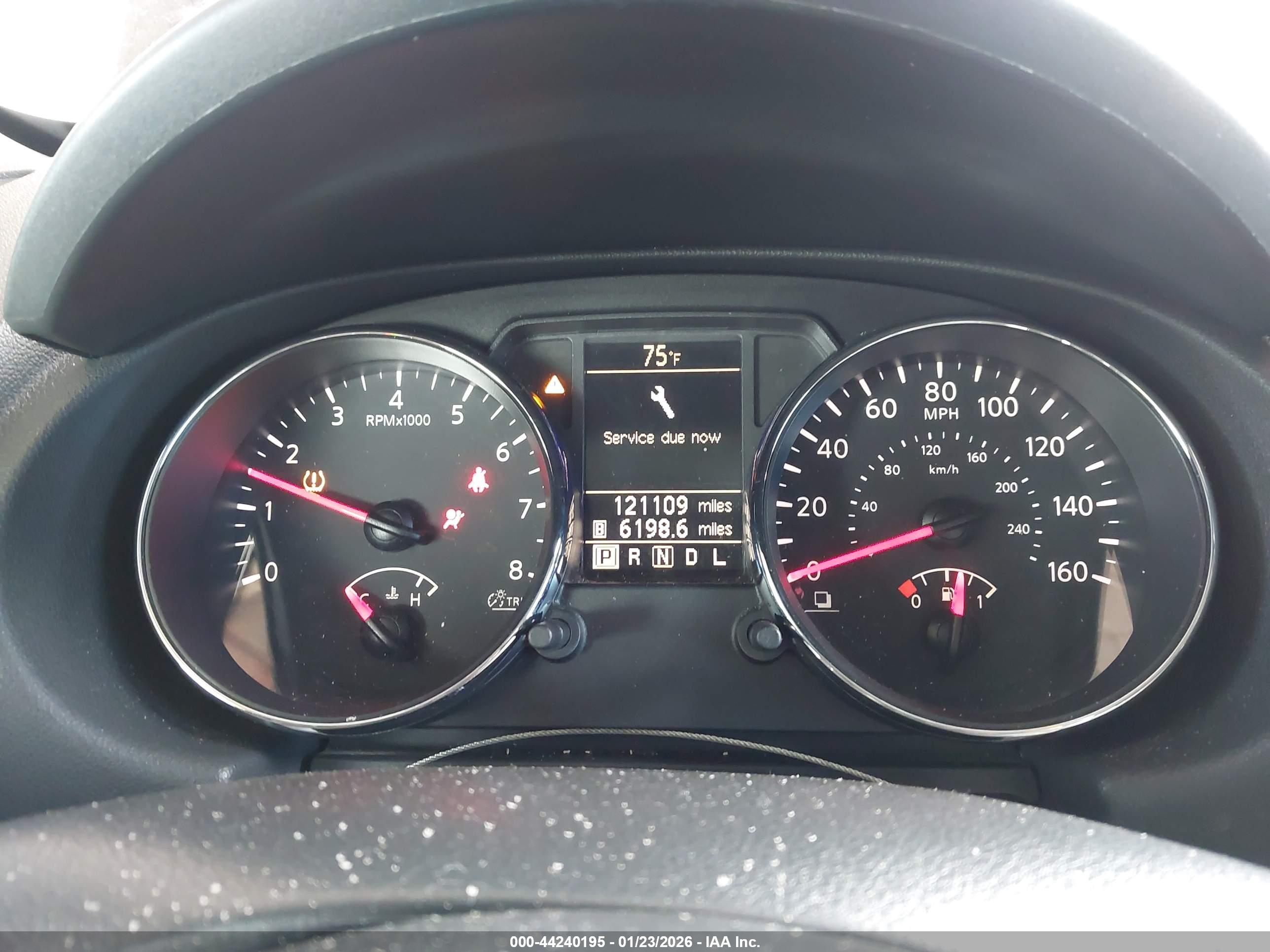 NISSAN ROGUE image 7