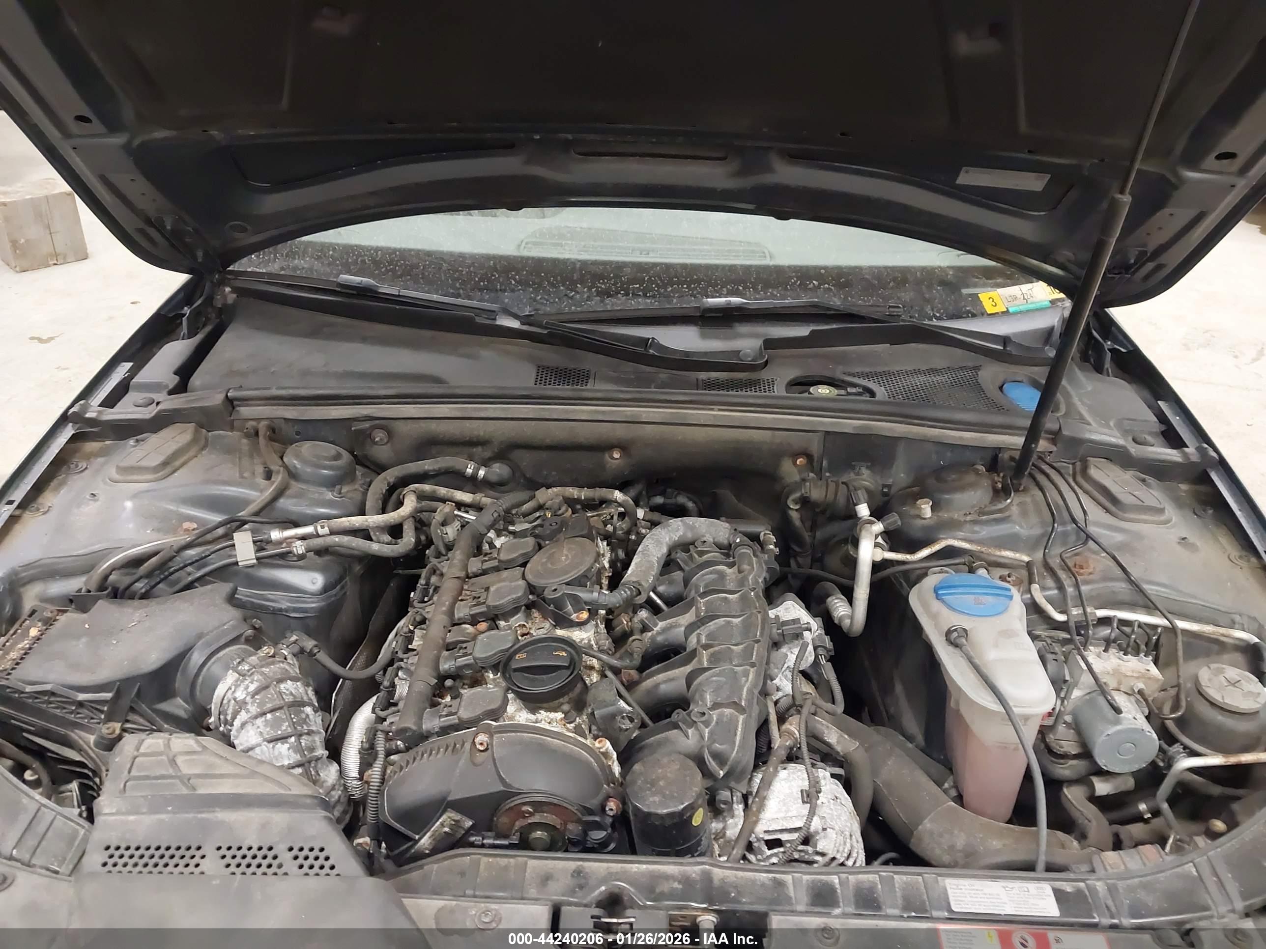 AUDI A4 image 10