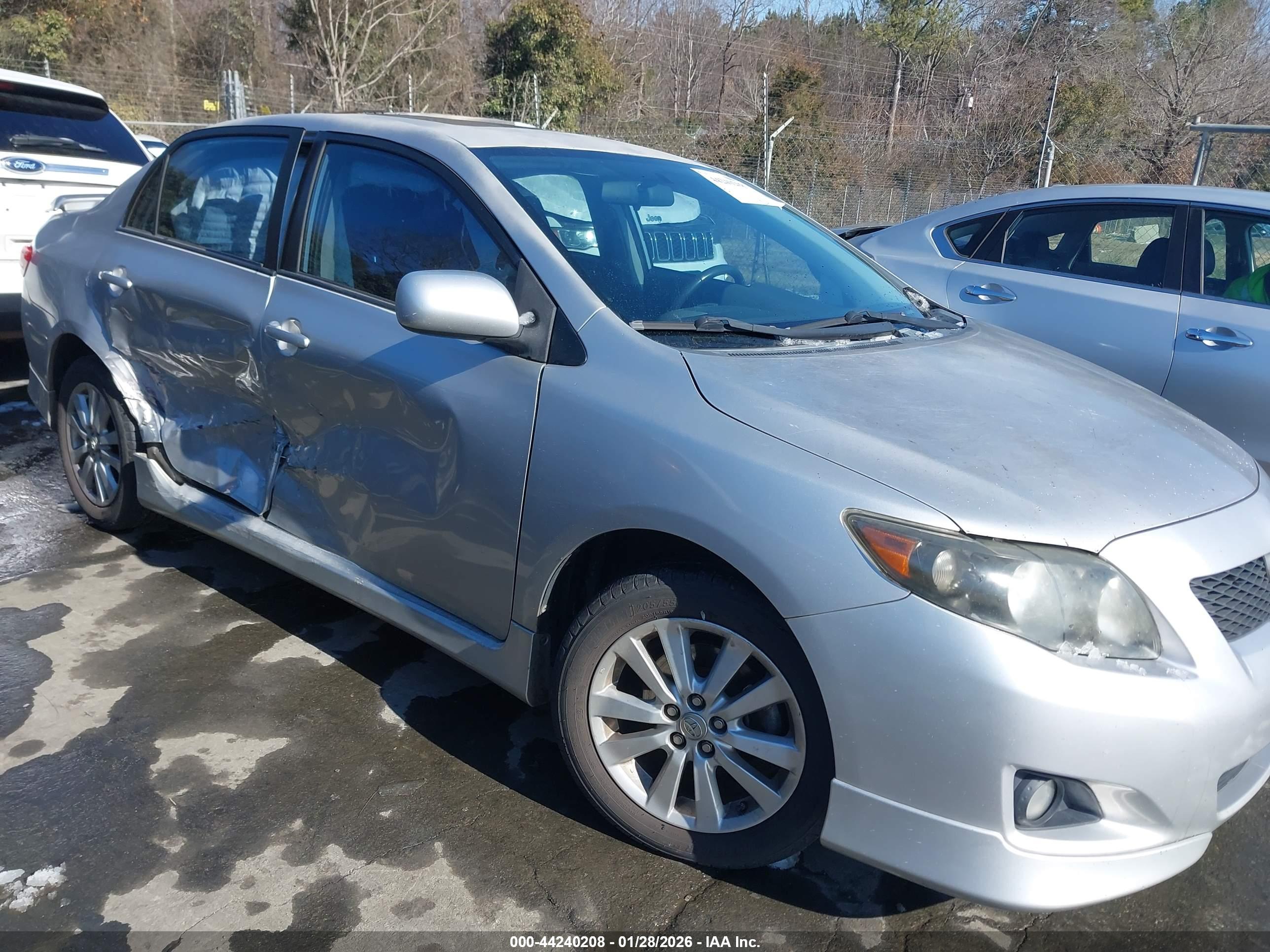 TOYOTA COROLLA image 6
