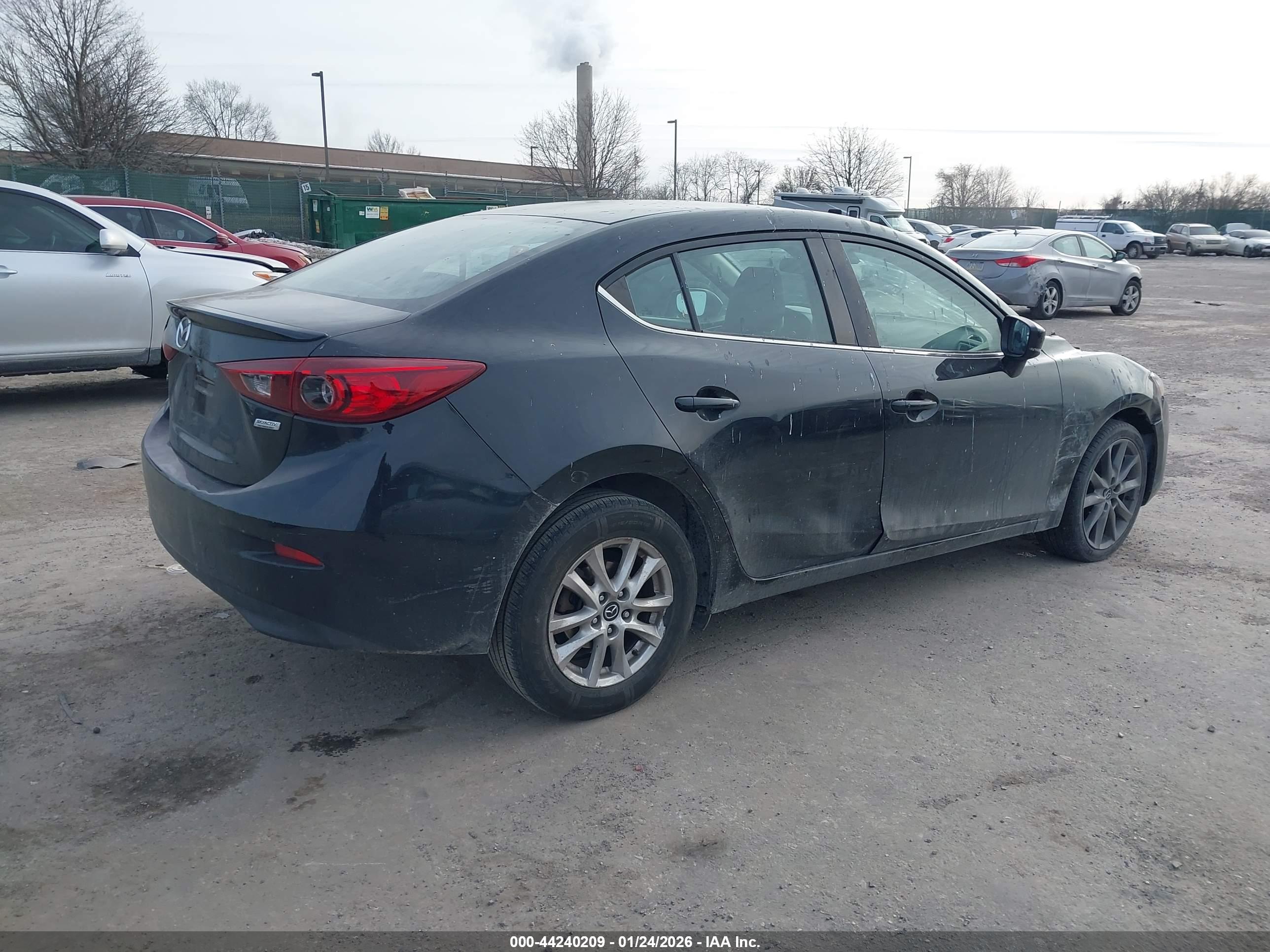 MAZDA MAZDA3 image 4