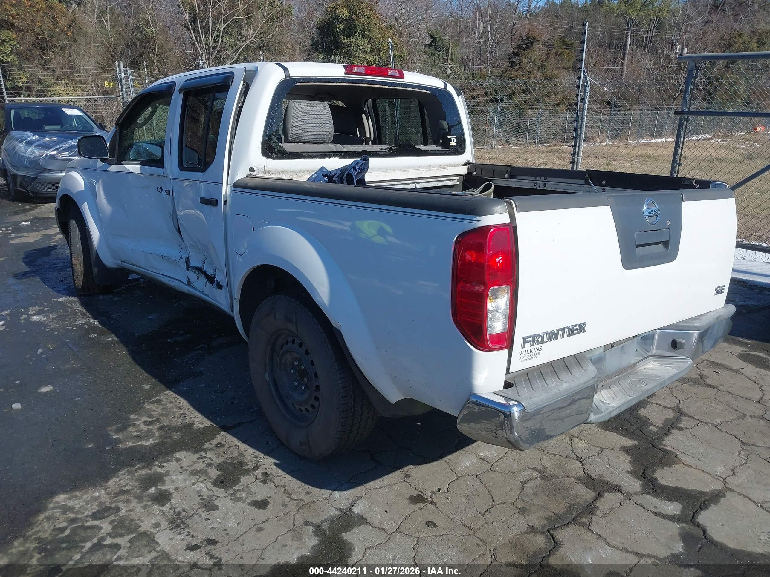 NISSAN FRONTIER image 3