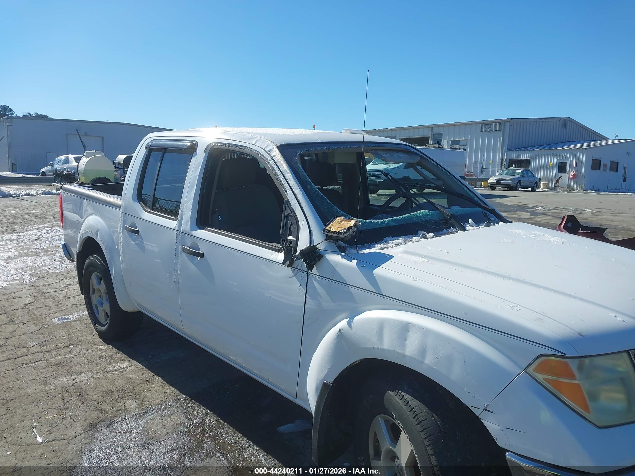 NISSAN FRONTIER image 6