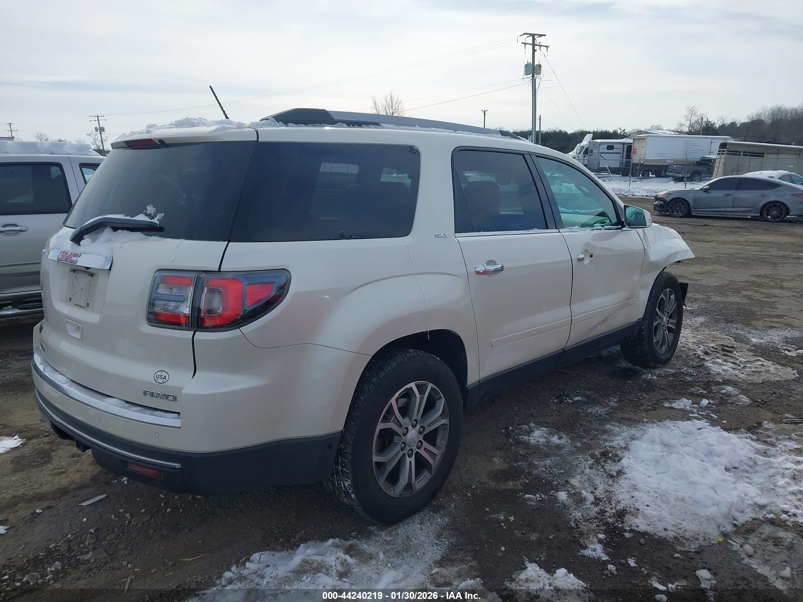 GMC ACADIA image 4