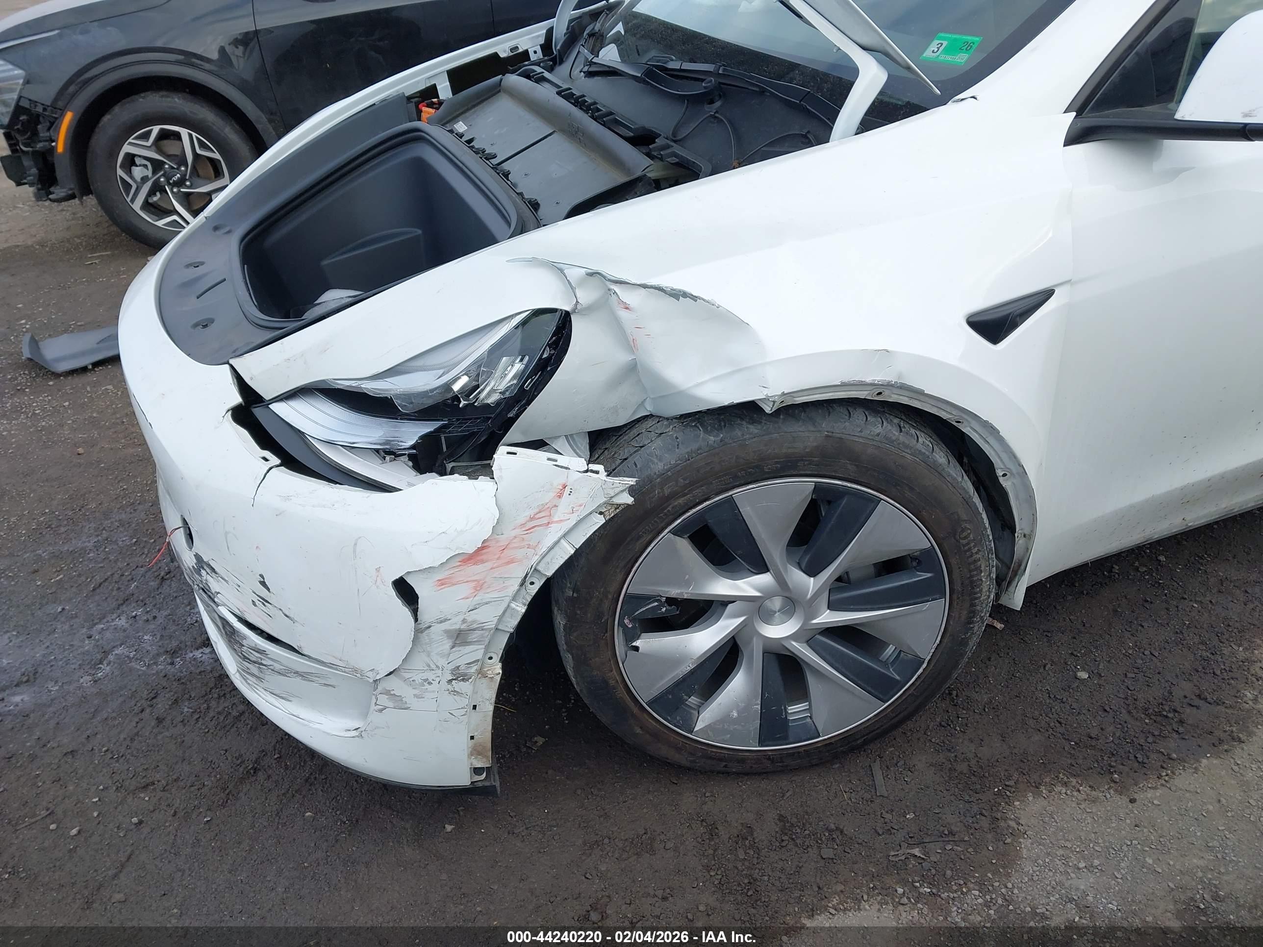 TESLA MODEL image 6