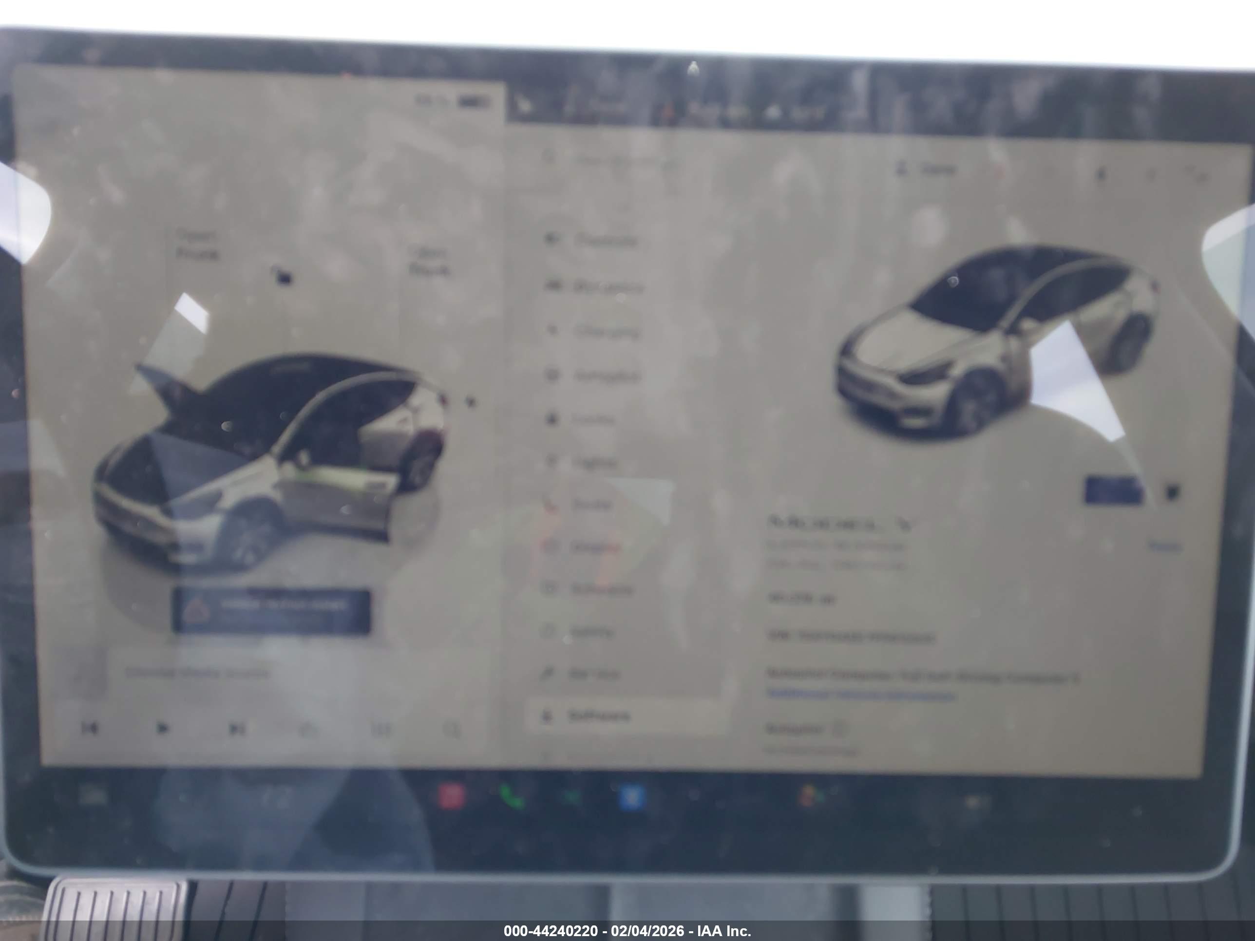 TESLA MODEL image 7