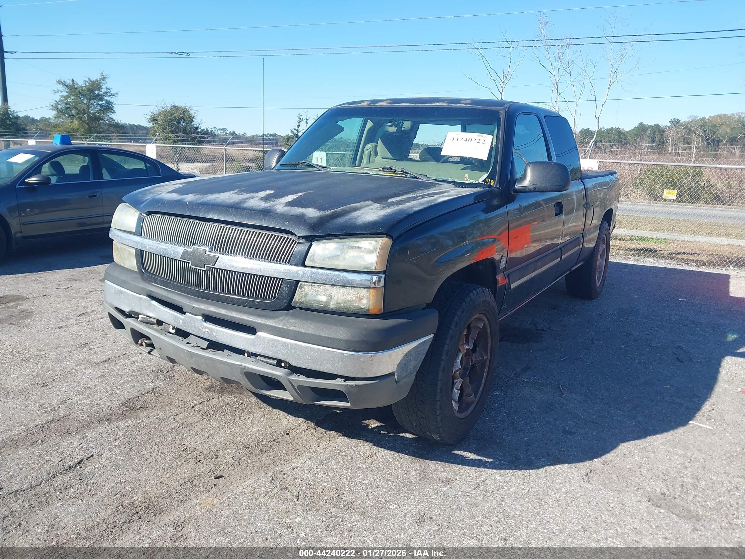 CHEVROLET SILVERADO image 2
