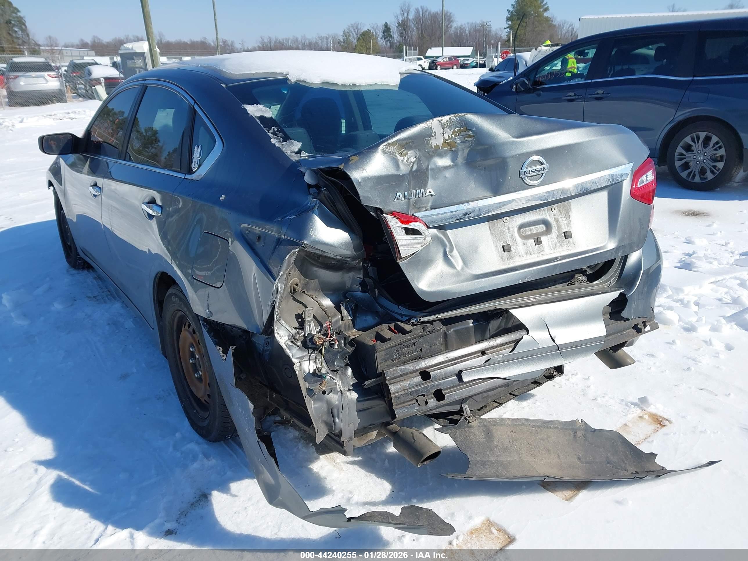 NISSAN ALTIMA image 6
