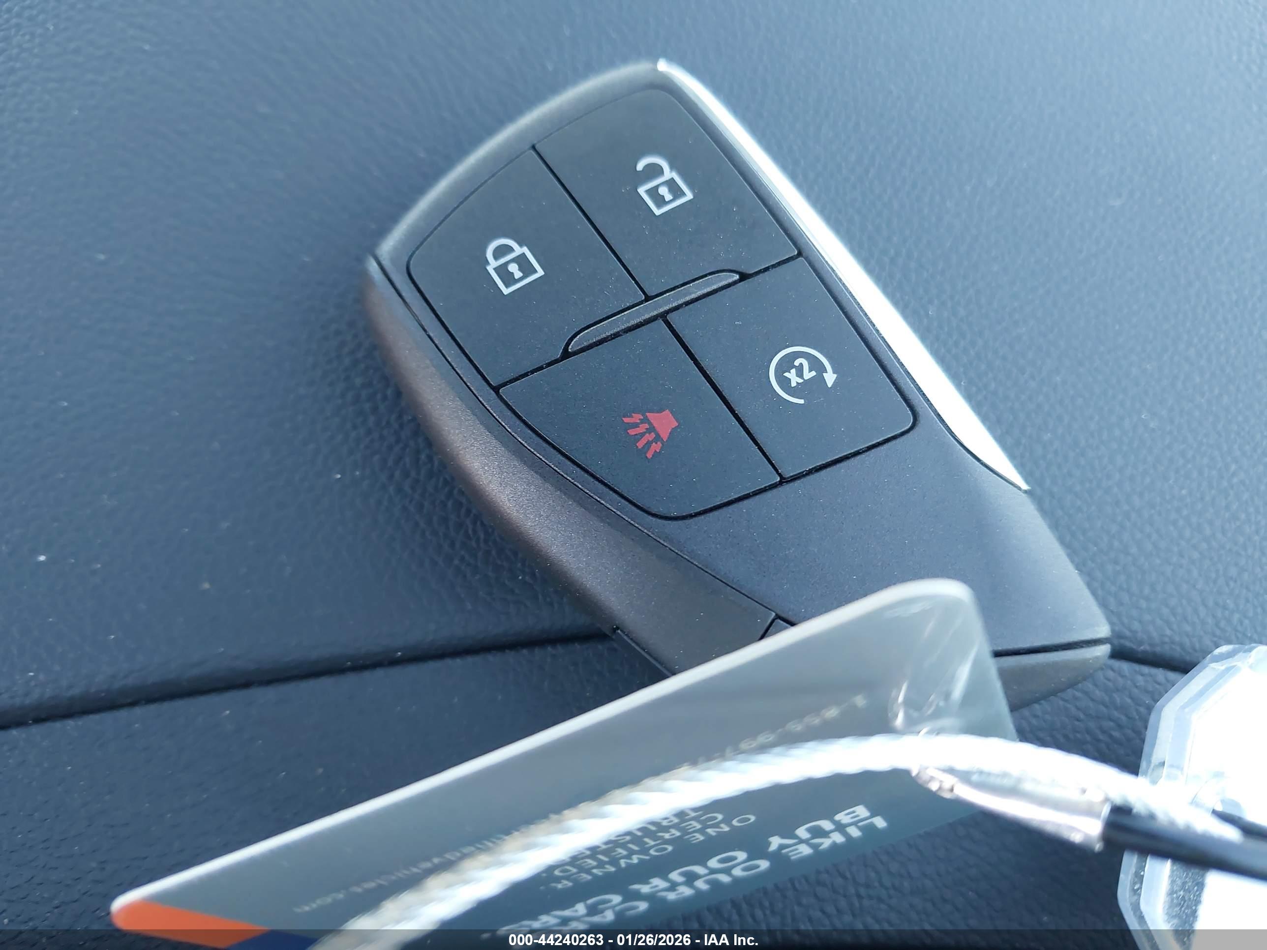 CHEVROLET EQUINOX image 11