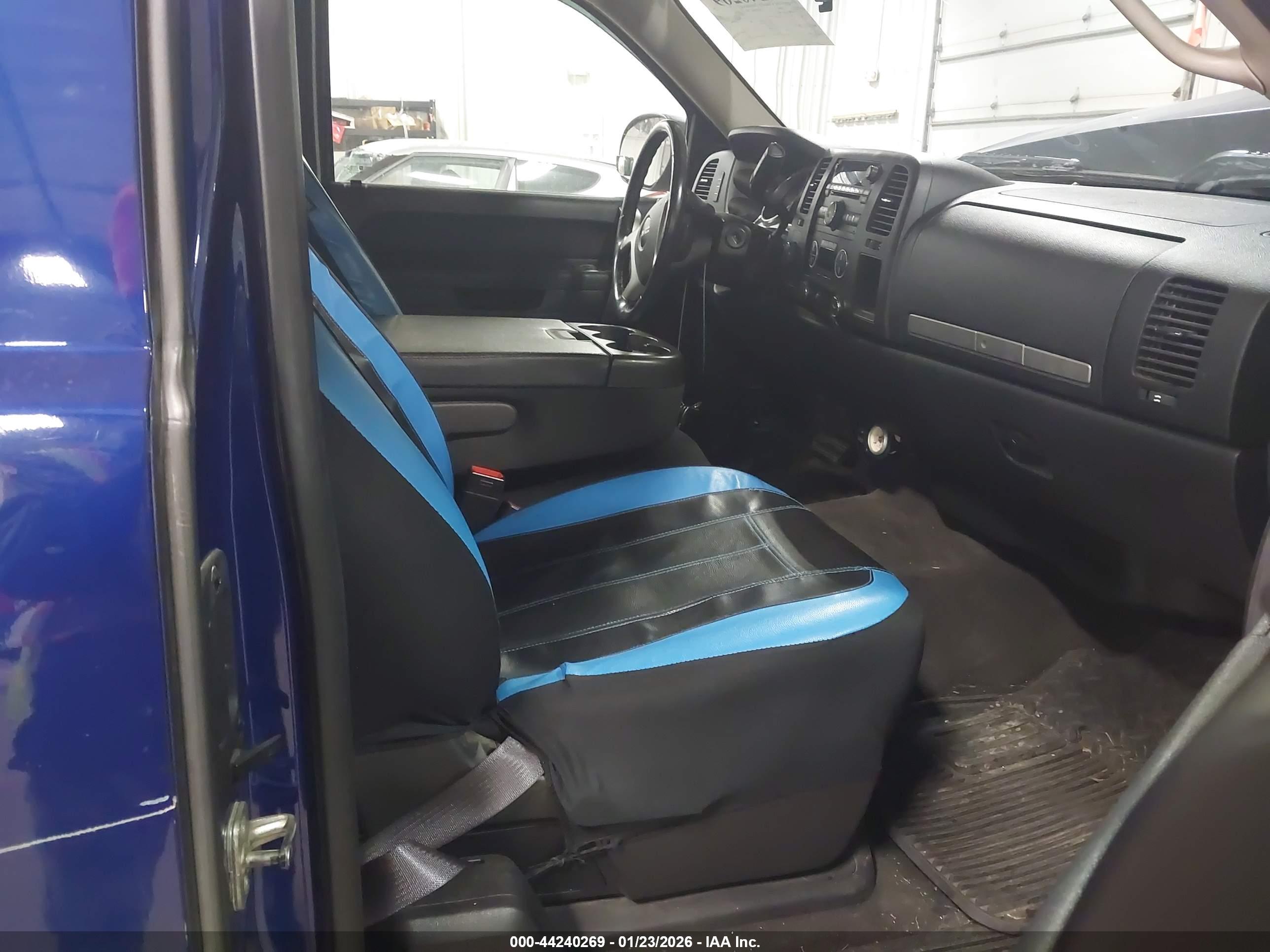 GMC SIERRA image 5