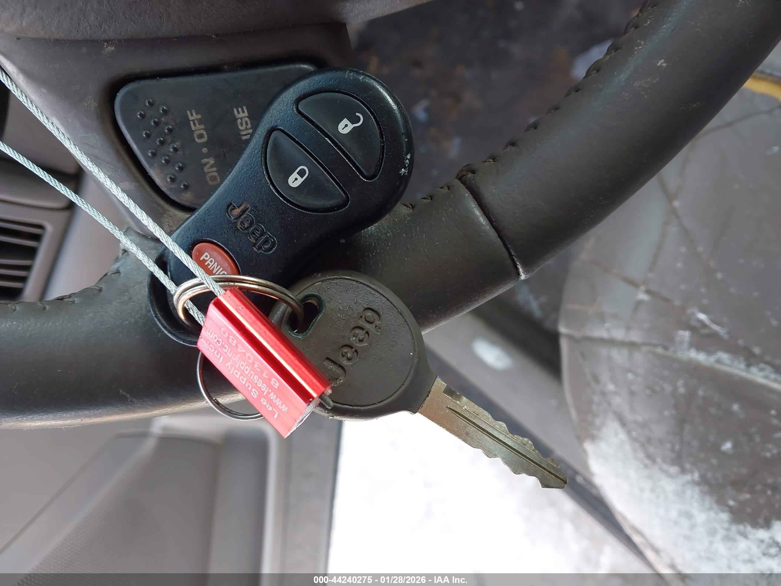 JEEP GRAND image 11