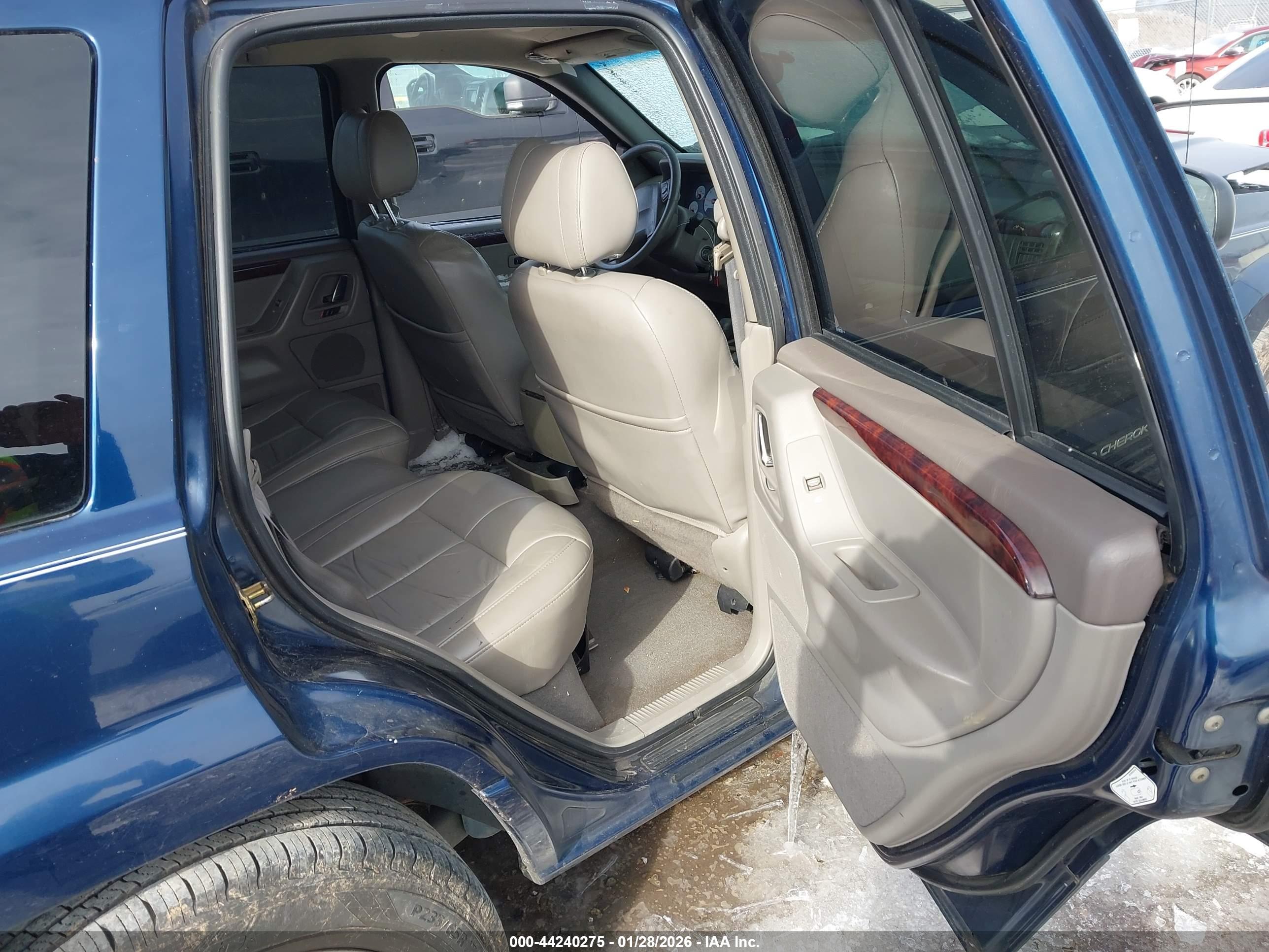 JEEP GRAND image 8