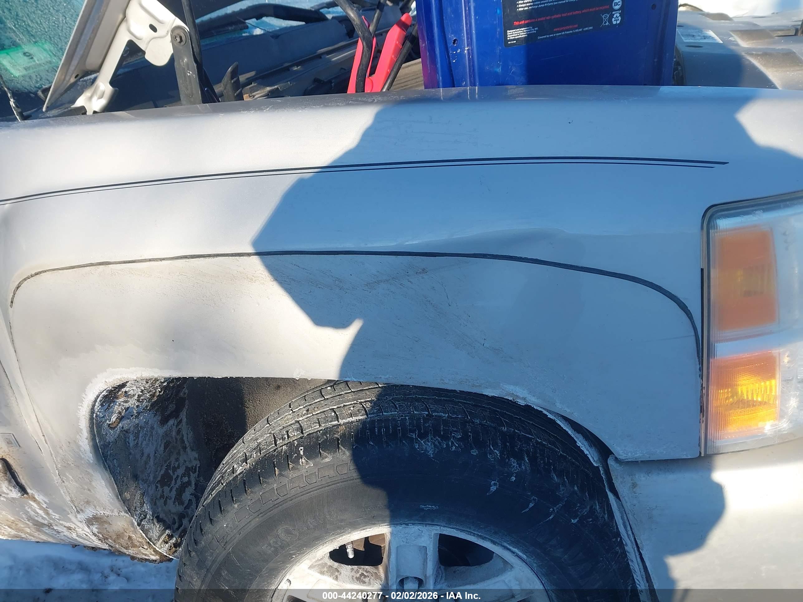 CHEVROLET SILVERADO image 6
