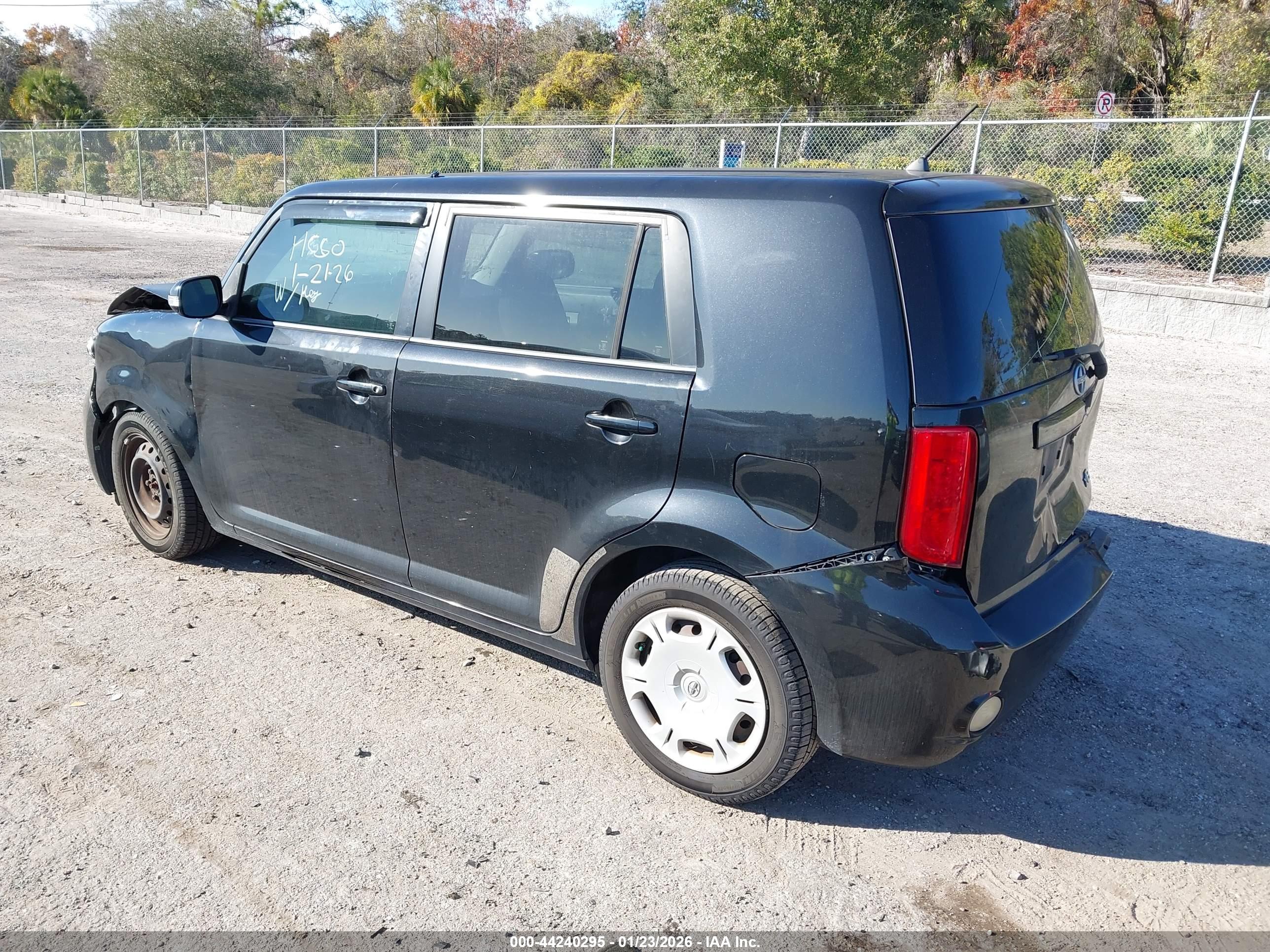 SCION XB image 3