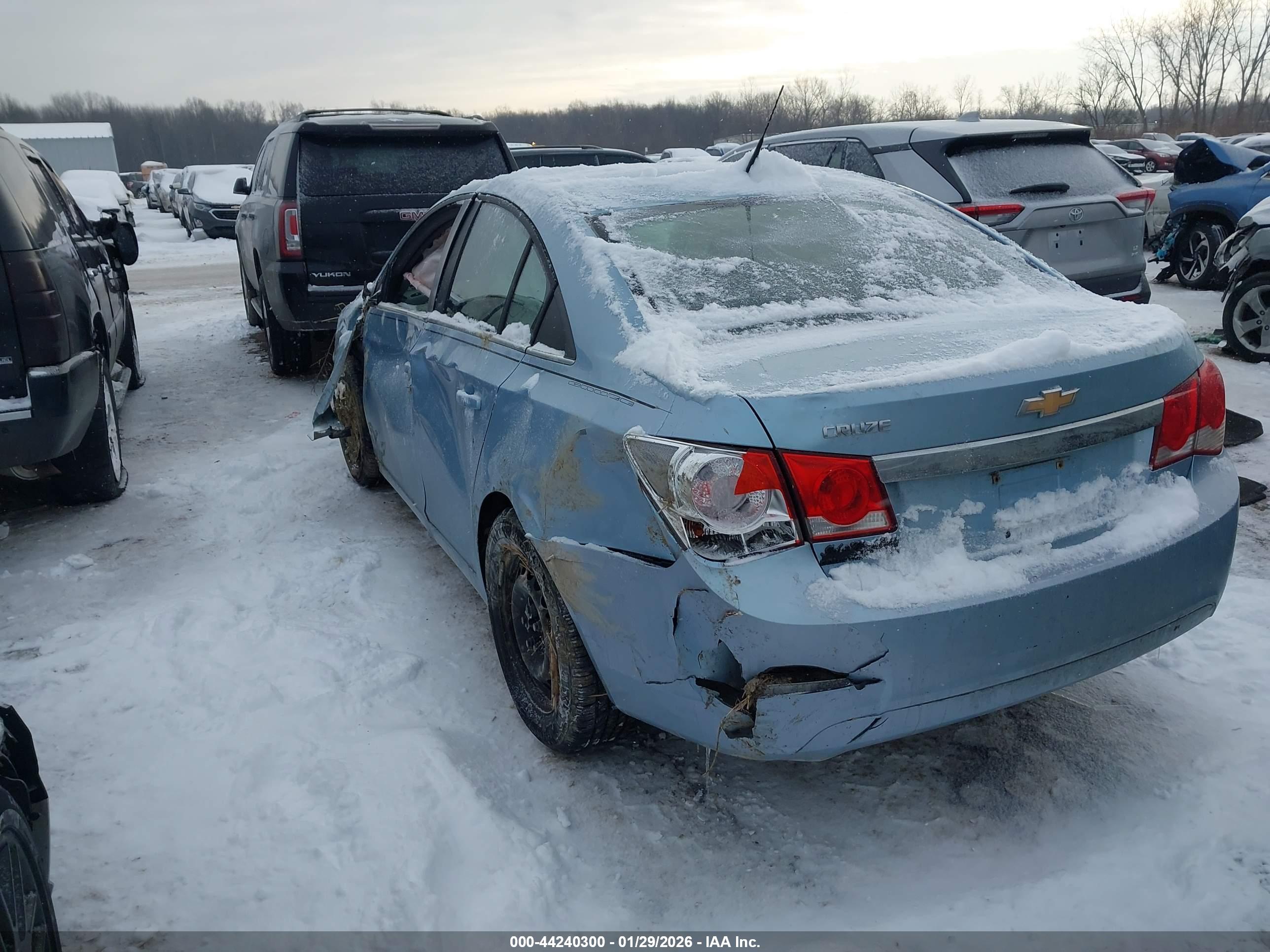 CHEVROLET CRUZE image 3