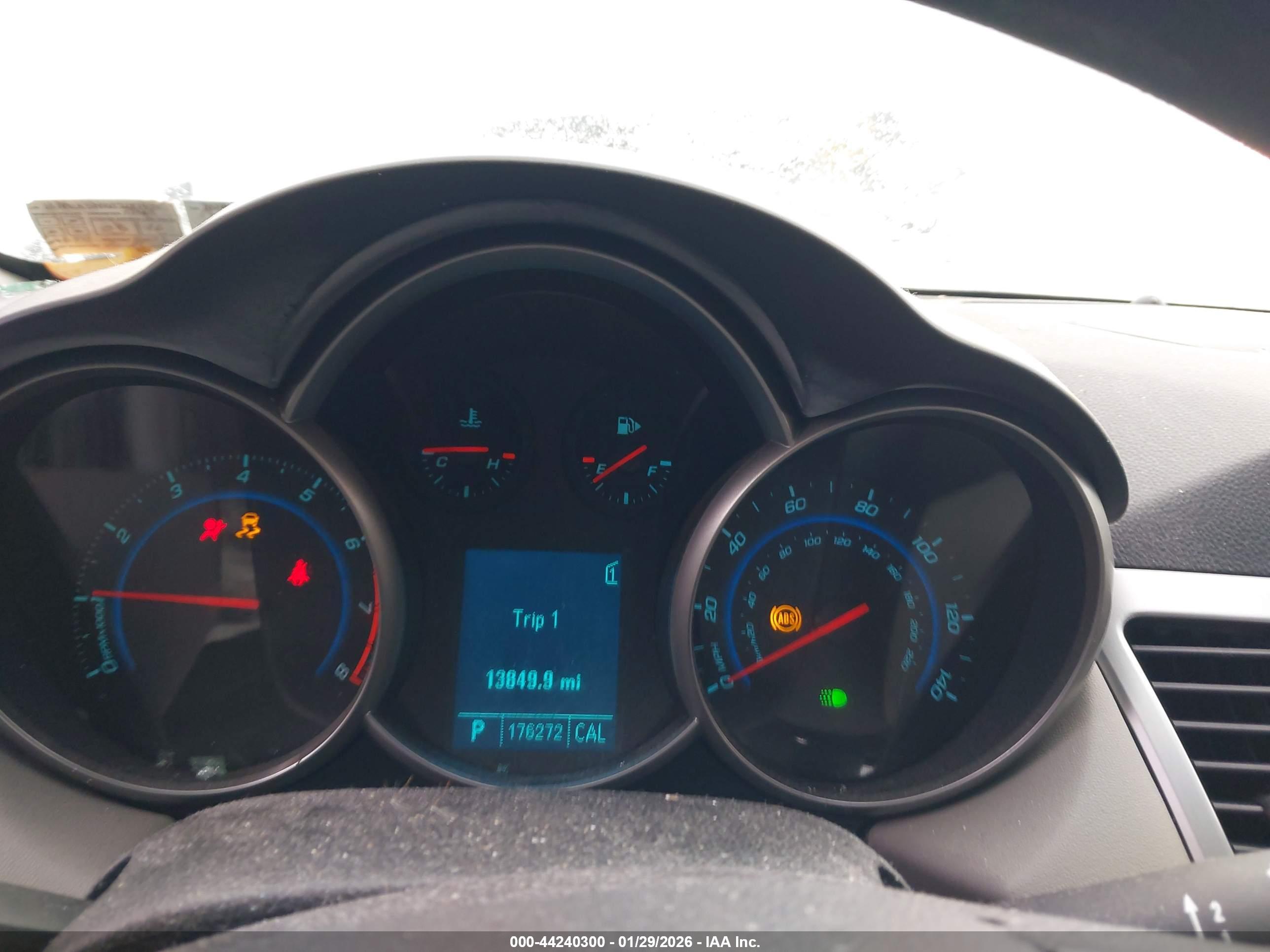 CHEVROLET CRUZE image 7