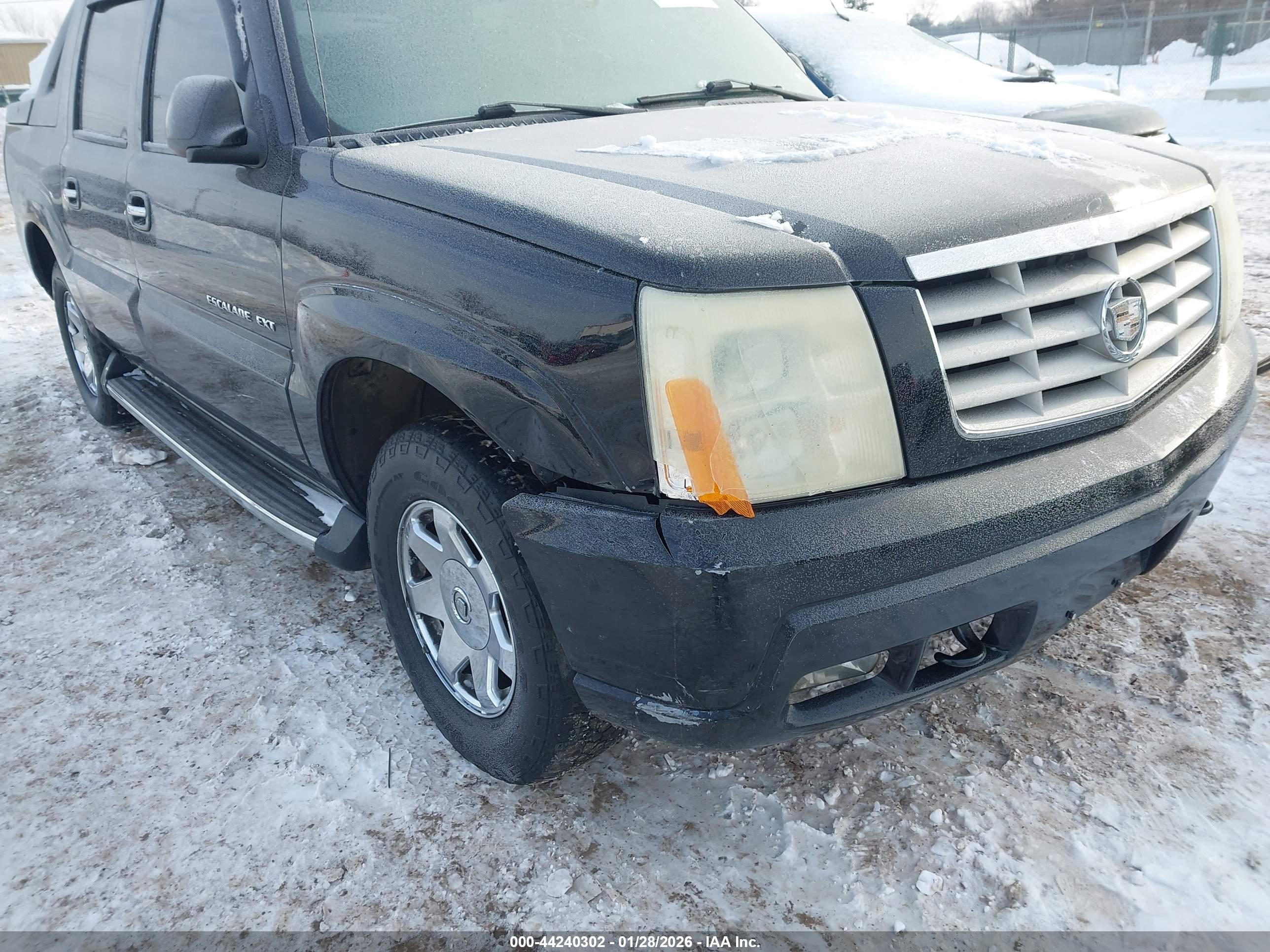 CADILLAC ESCALADE image 6