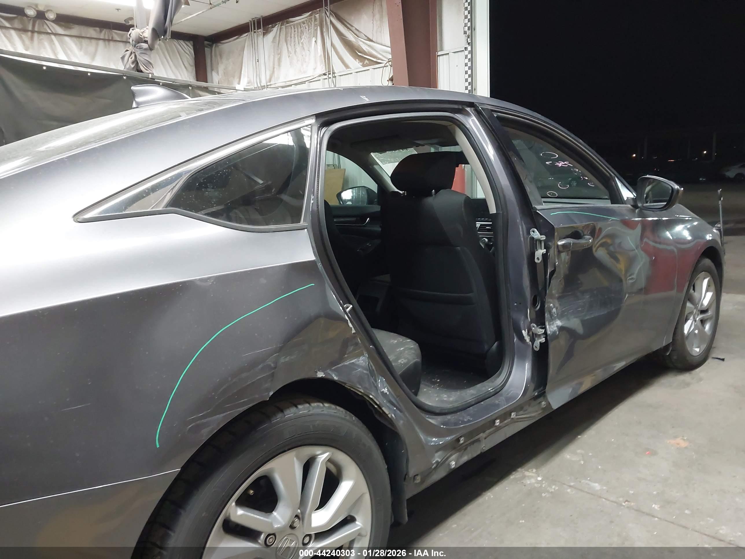 HONDA ACCORD image 6